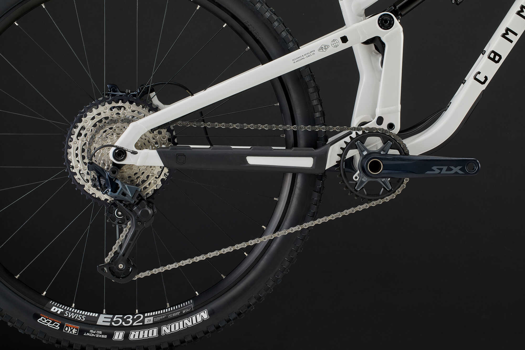 COMMENCAL META V5 ESSENTIAL PURE WHITE image large number 5
