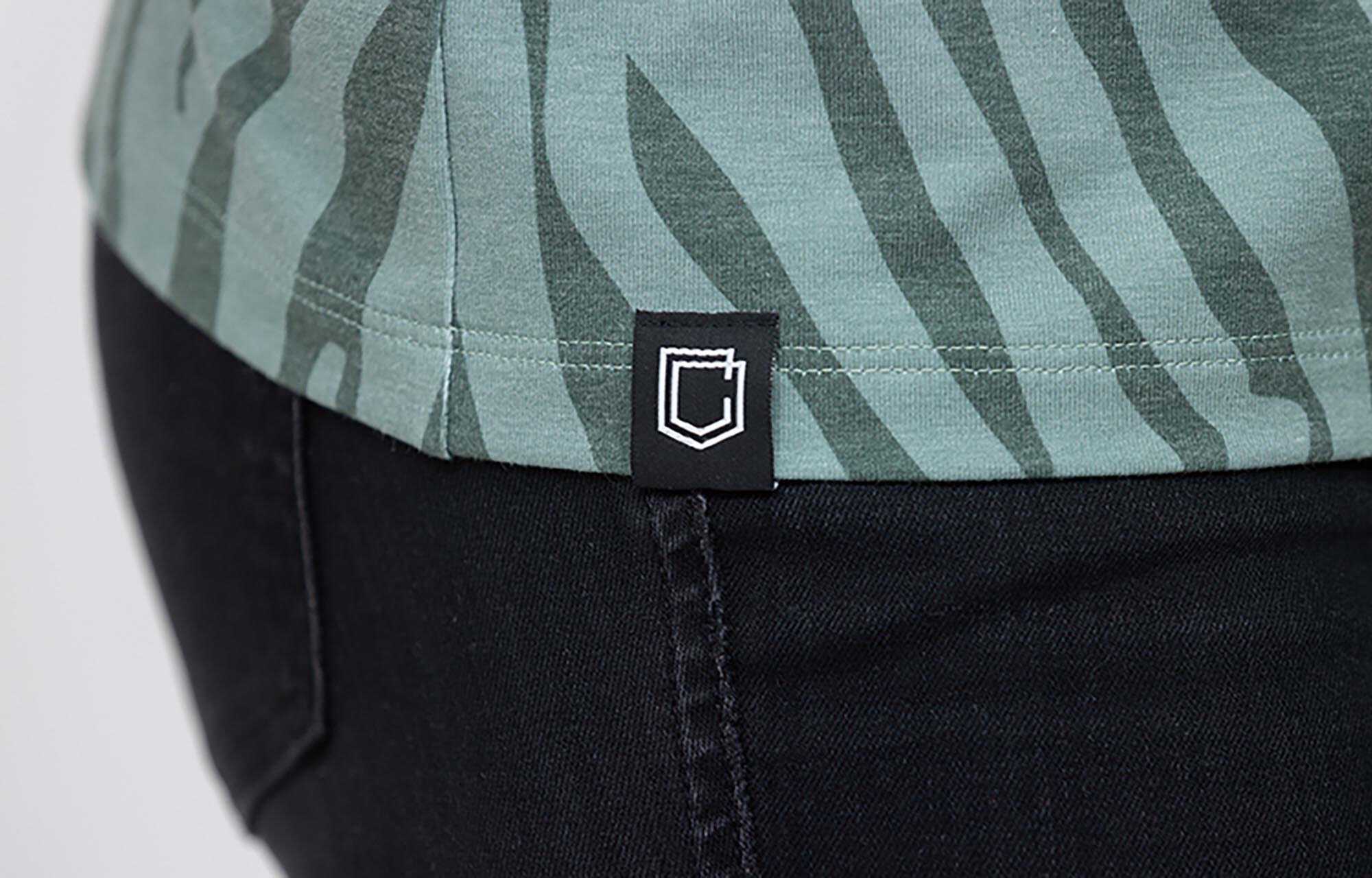 MAILLOT COMMENCAL SOFTECH WOMEN MANCHES COURTES GREEN image large number 2