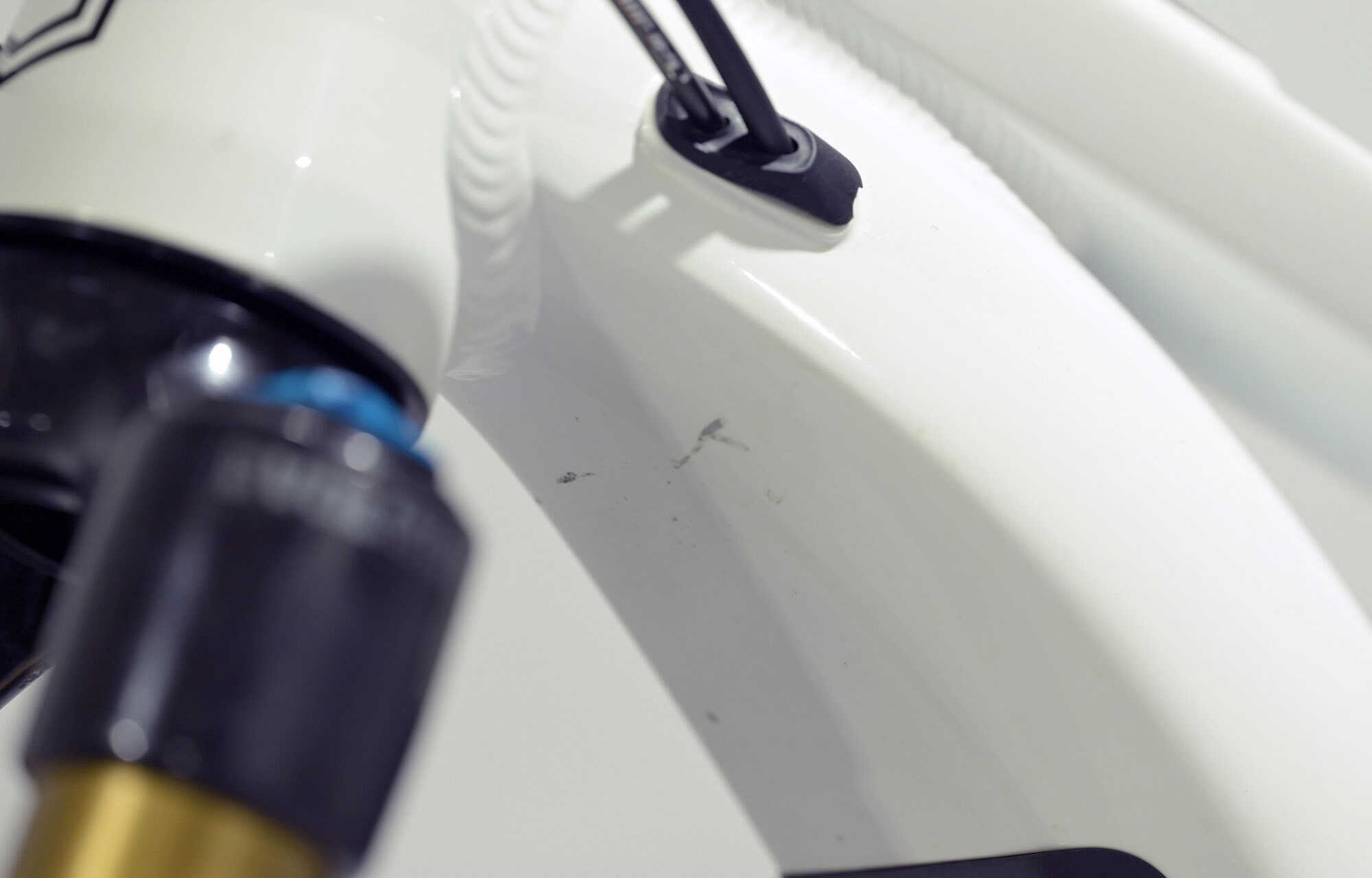 COMMENCAL META POWER SX BOSCH SIGNATURE PURE WHITE - L (22181903) 1087 km image large number 12