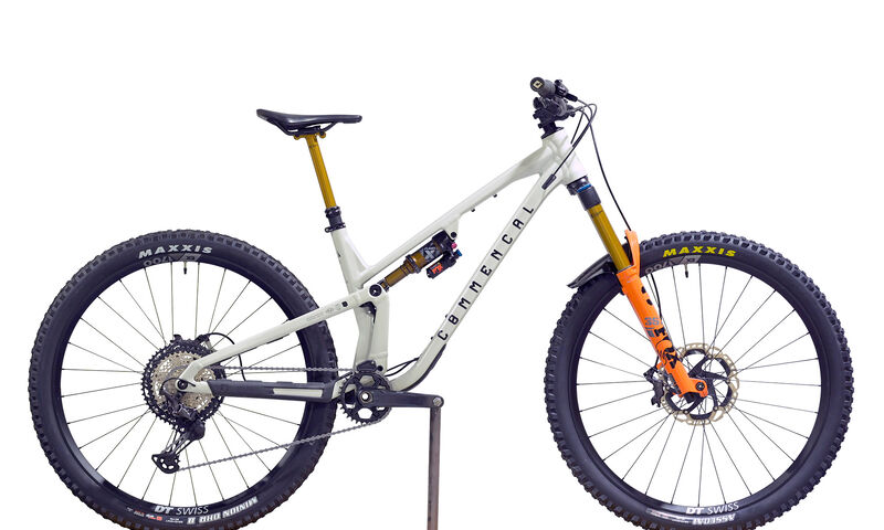 COMMENCAL META V5 SIGNATURE CLEAR SILVER - M (23121002)