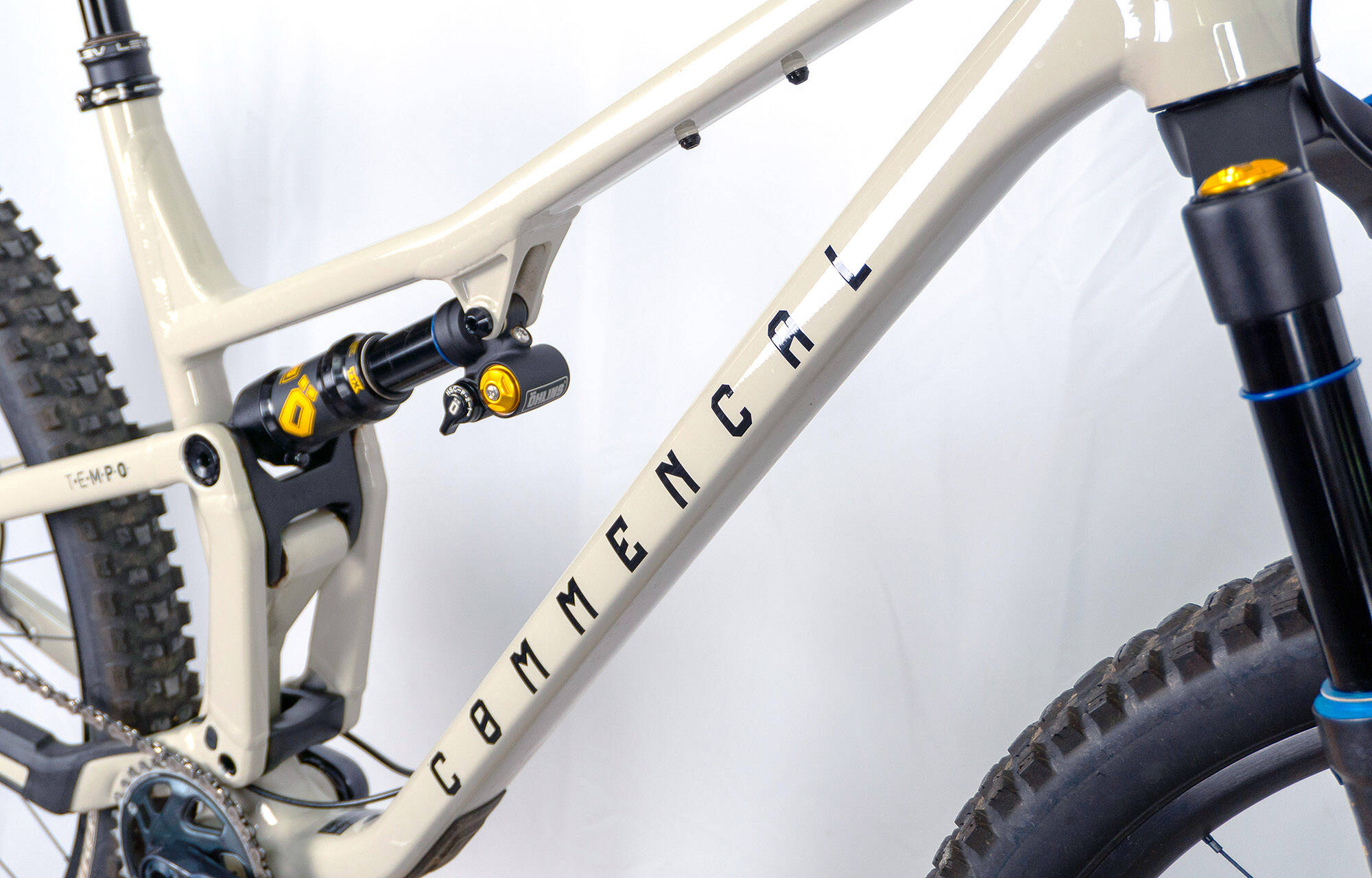 COMMENCAL T.E.M.P.O. OHLINS EDITION CHALK - L (22123903) image large number 1
