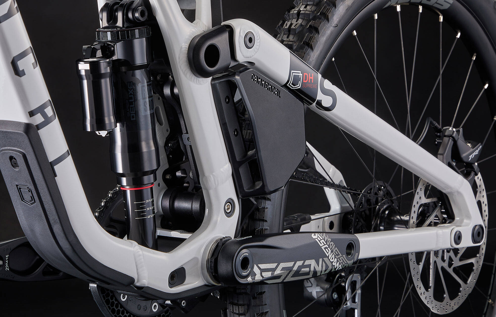 COMMENCAL SUPREME DH V5 XS PURE WHITE image large number 4