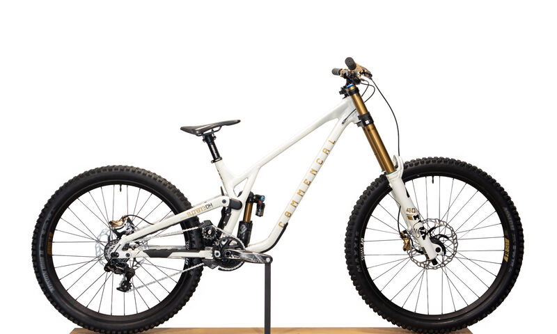 COMMENCAL SUPREME DH V5 SIGNATURE LTD PURE WHITE - L (23151503) 
