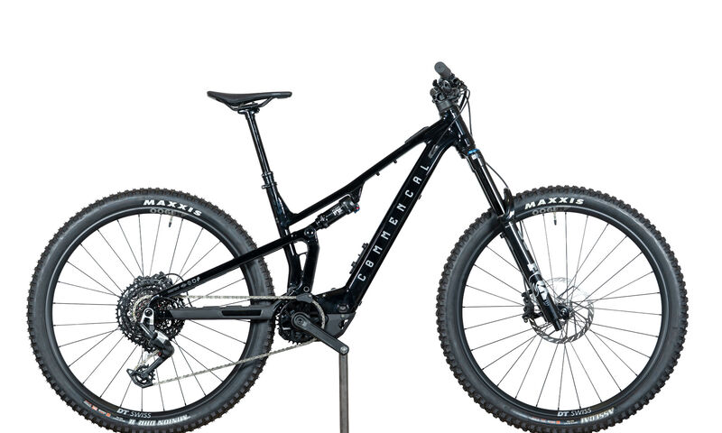 COMMENCAL T.E.M.P.O. POWER ESSENTIAL EAGLE 90 - M (25120302) 2 km