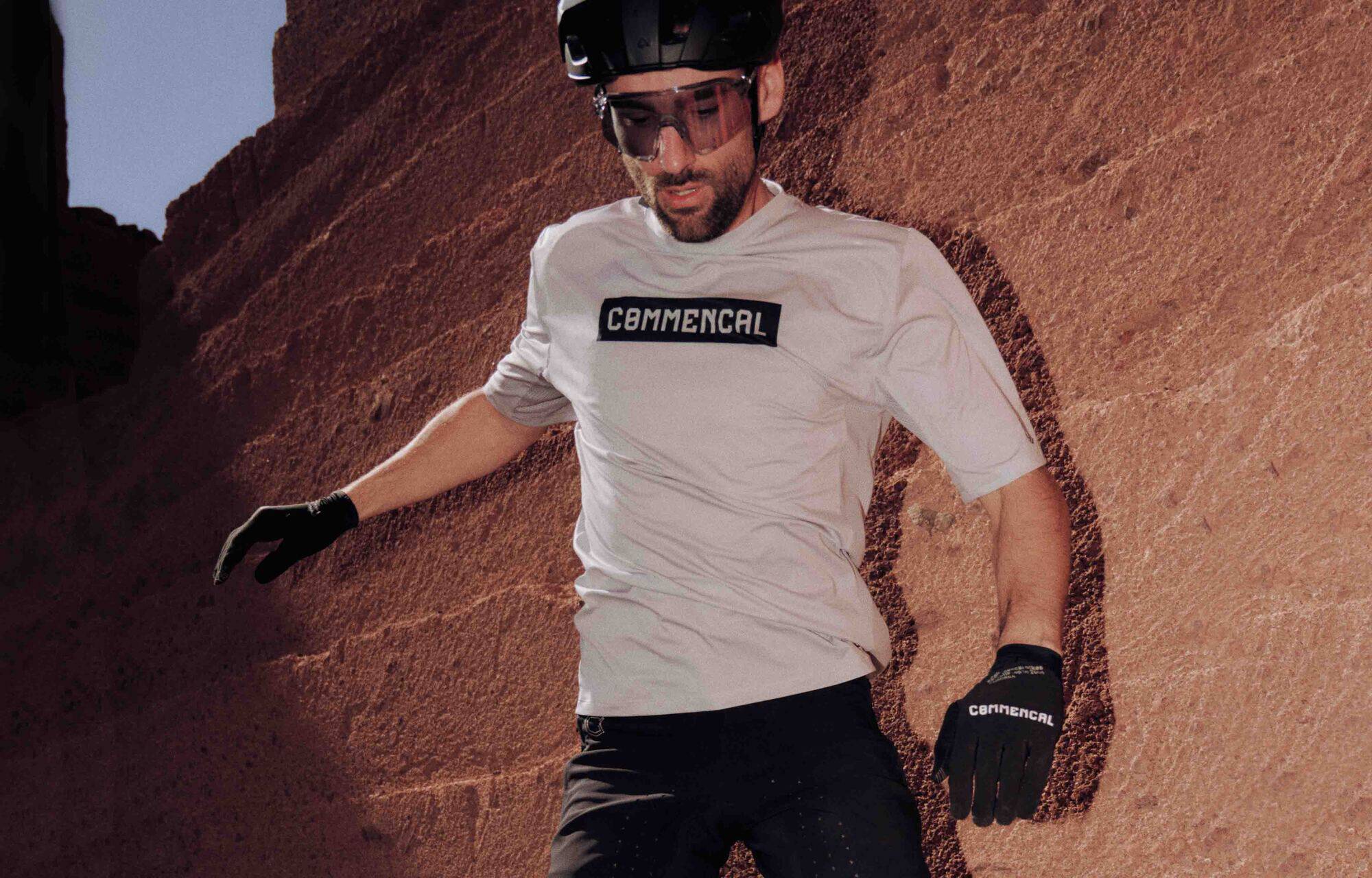 COMMENCAL LIGHTECH CORPORATE JERSEY SHORT SLEEVE GREY image large number 2