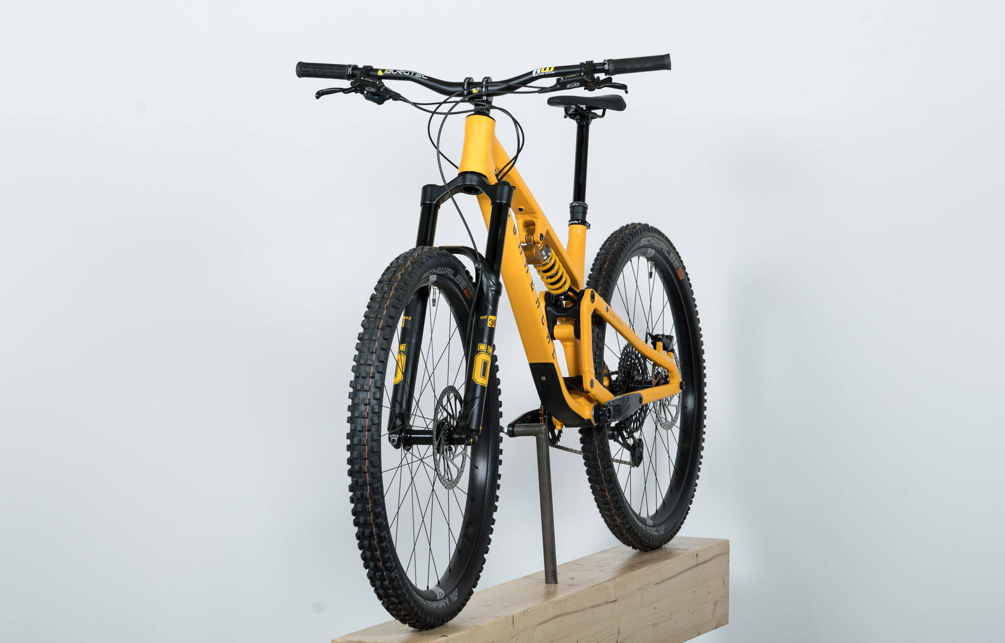 COMMENCAL META V5 OHLINS EDITION YELLOW - M (23122402) image large number 4