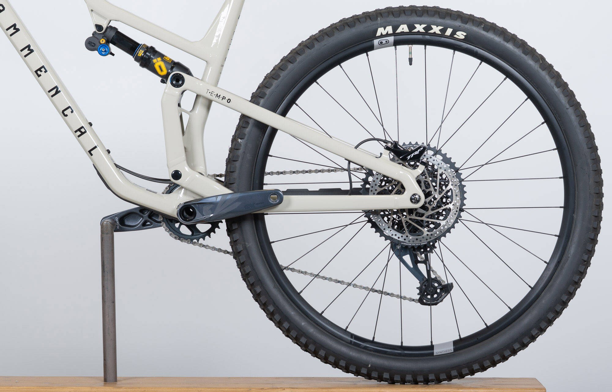 COMMENCAL T.E.M.P.O. OHLINS EDITION CHALK - XL (22123904) image large number 5
