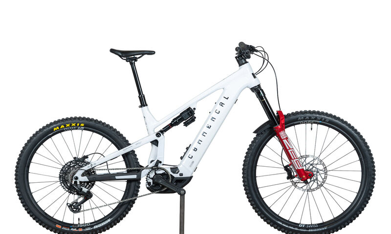 COMMENCAL META POWER SX 800 ROCKSHOX PURE WHITE - L (25180103) 773 km