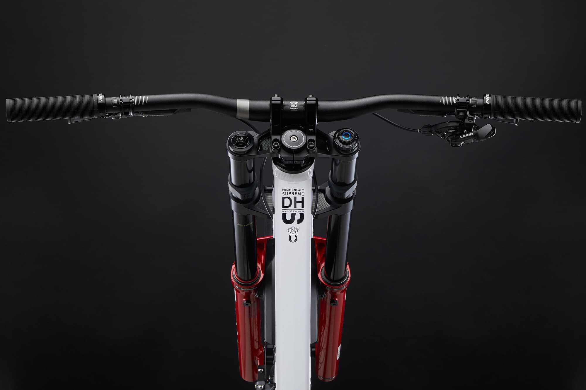 COMMENCAL SUPREME DH V5 ROCKSHOX PURE WHITE 2026 image large number 3