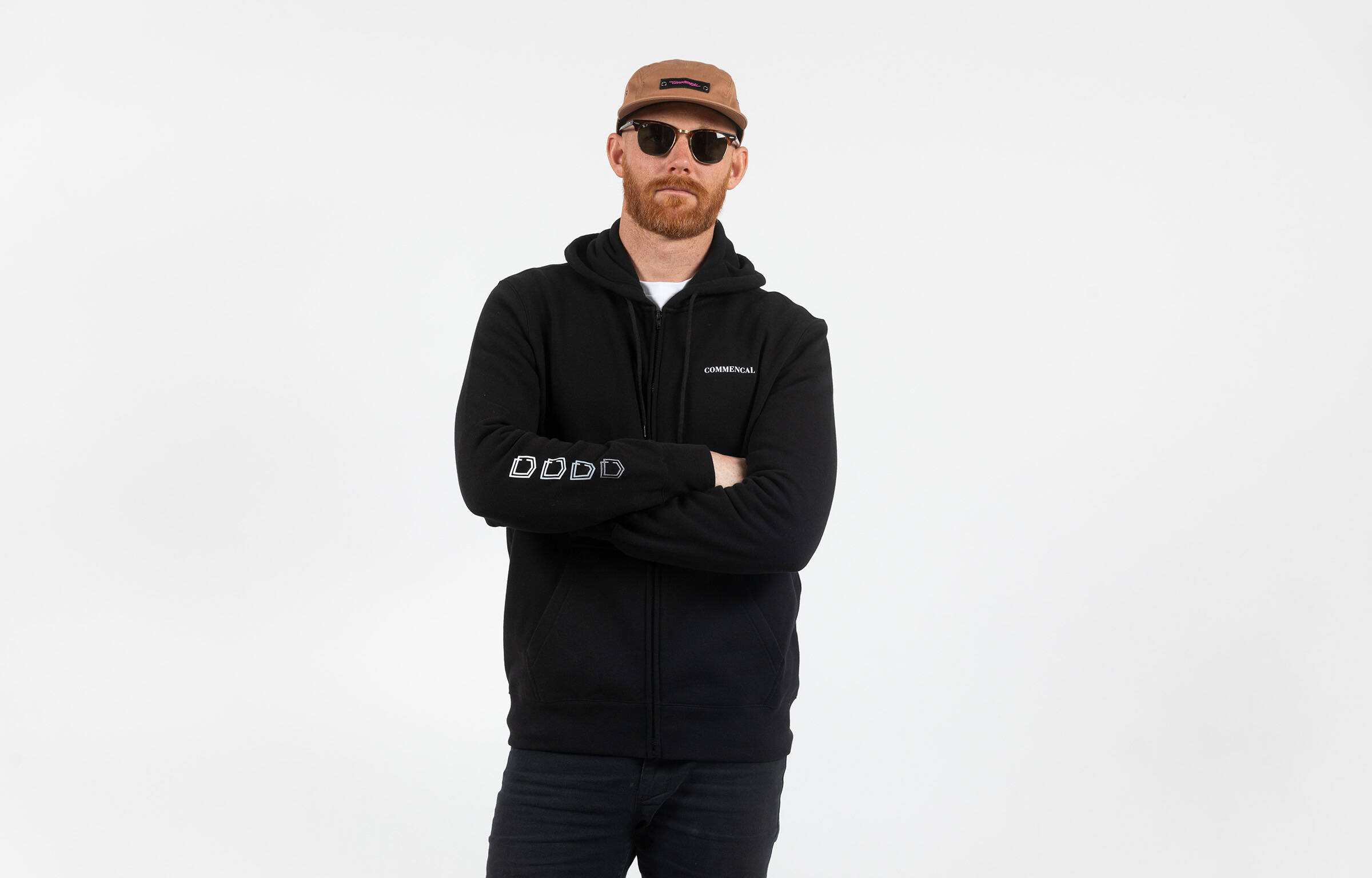 COMMENCAL 4 SHIELDS ZIPPER HOODIE BLACK image cover number 0