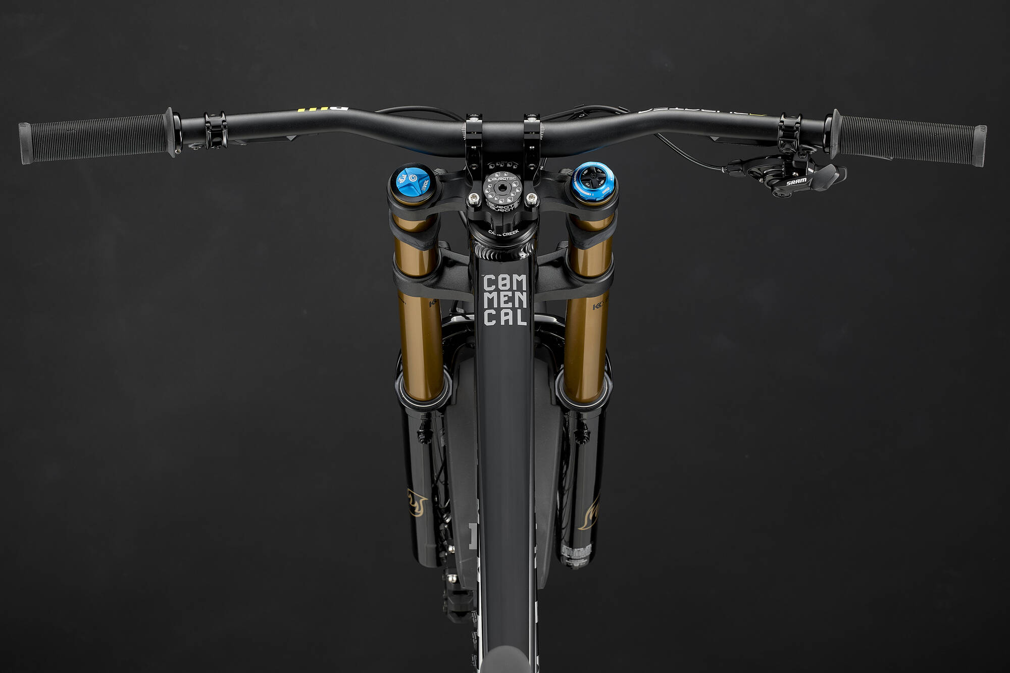 COMMENCAL SUPREME DH V5.2 SIGNATURE PURE BLACK 2027 image large number 3