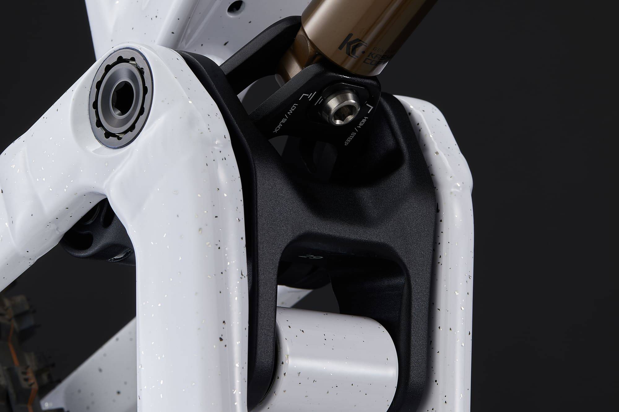 COMMENCAL META V5 SIGNATURE GLITTERY WHITE 2025 image large number 8