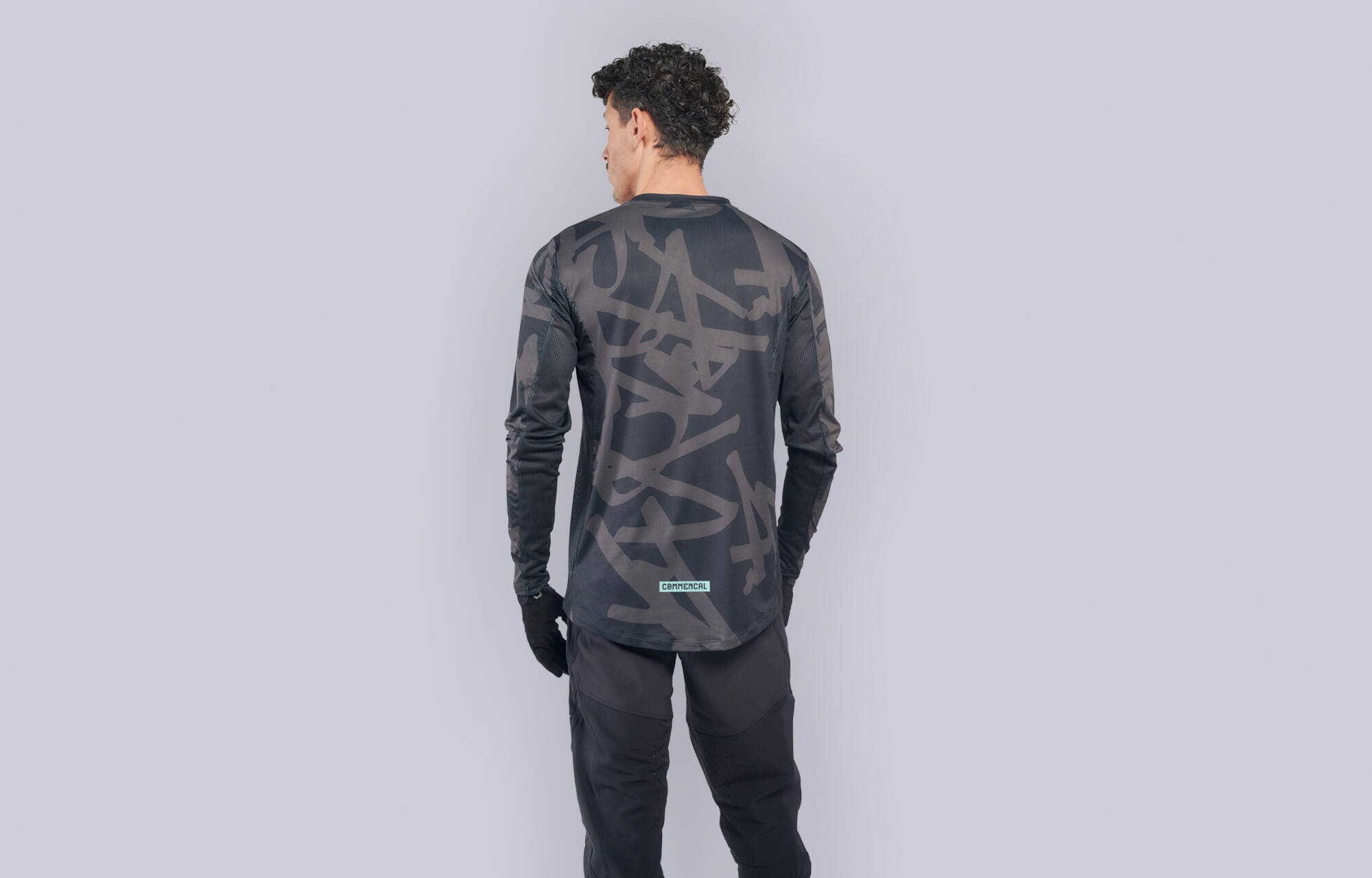 MAILLOT COMMENCAL LIGHTECH MANGA LARGA RACE BLACK image large number 0