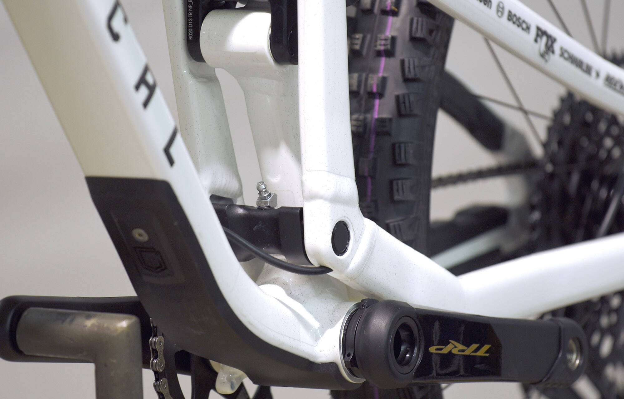 COMMENCAL META V5 CLEAR SILVER [COMMENCAL TEAM] ALC - S (24100019) image large number 4