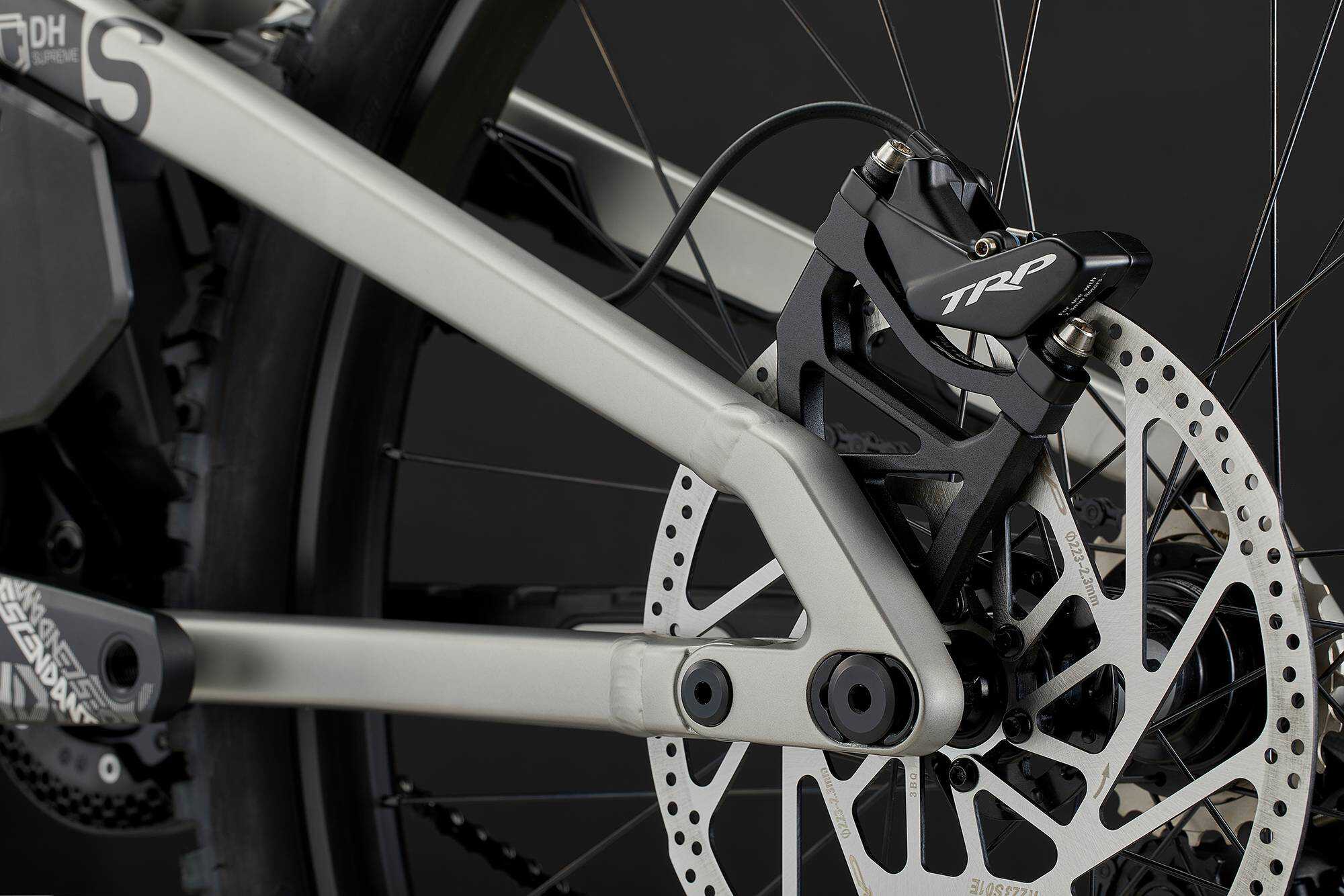 COMMENCAL SUPREME DH V5 ESSENTIAL SILVER image large number 7