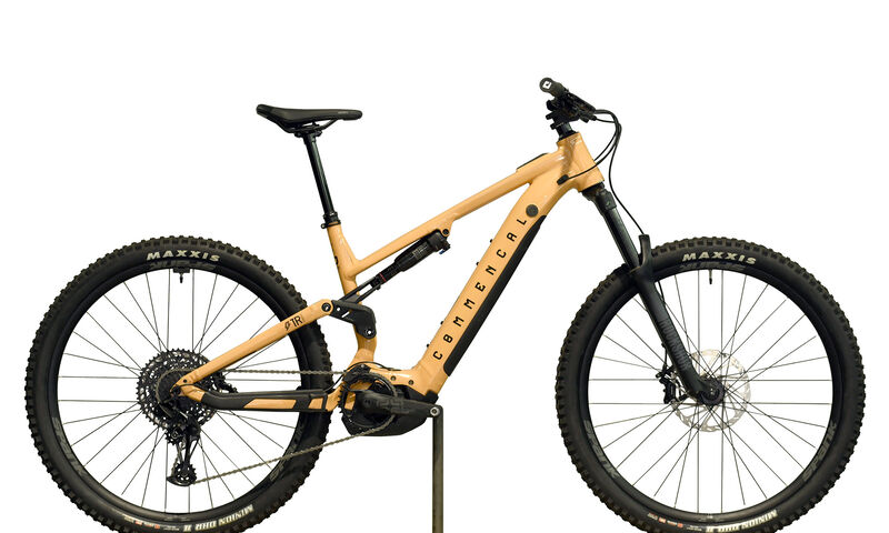 COMMENCAL META POWER TR BOSCH RIDE PEACH - L (23181703) 8 km
