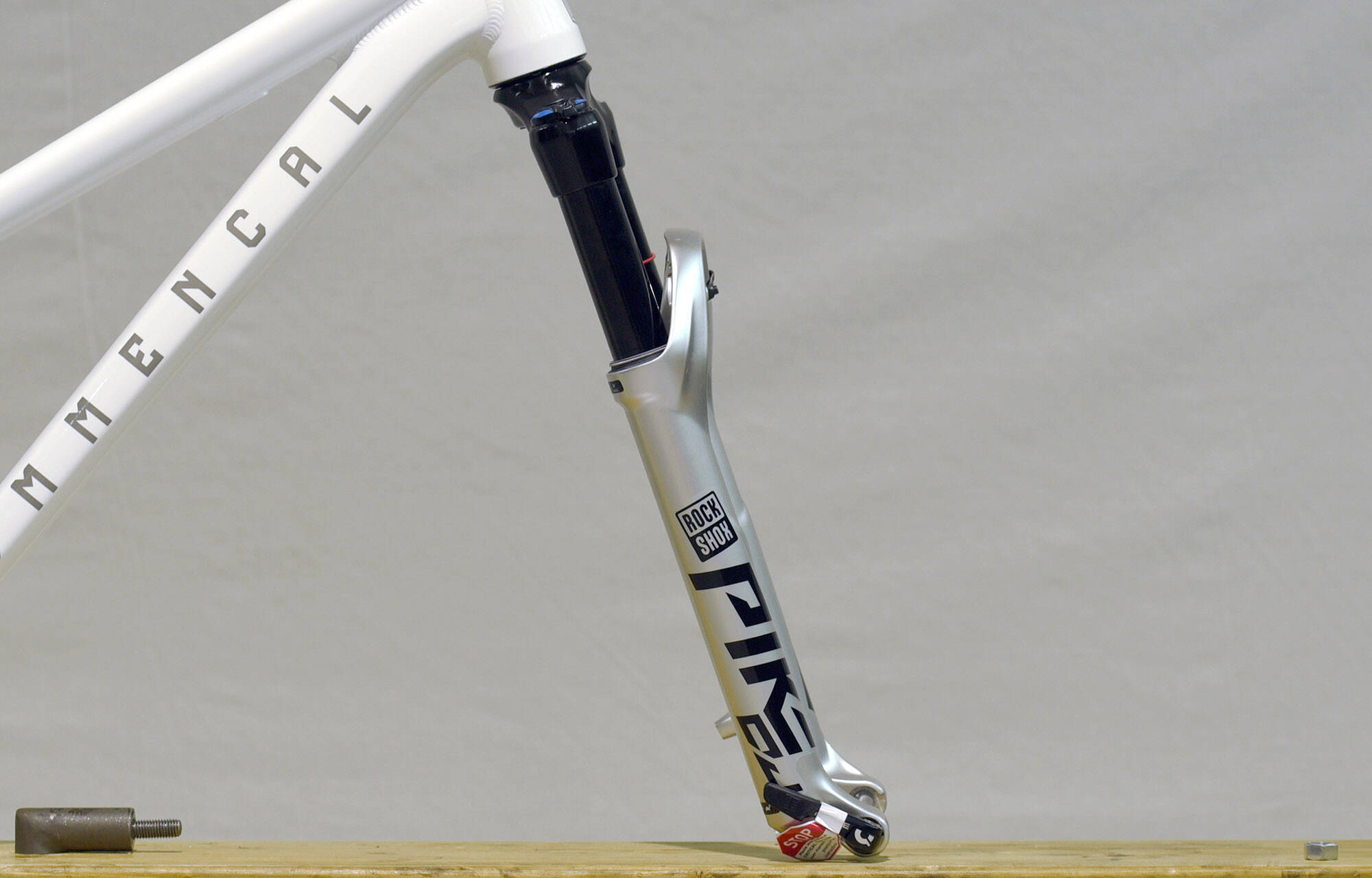 VIP COMMENCAL ABSOLUT PURE WHITE / ROCKSHOX PIKE DJ SILVER - S (22240401) image large number 2