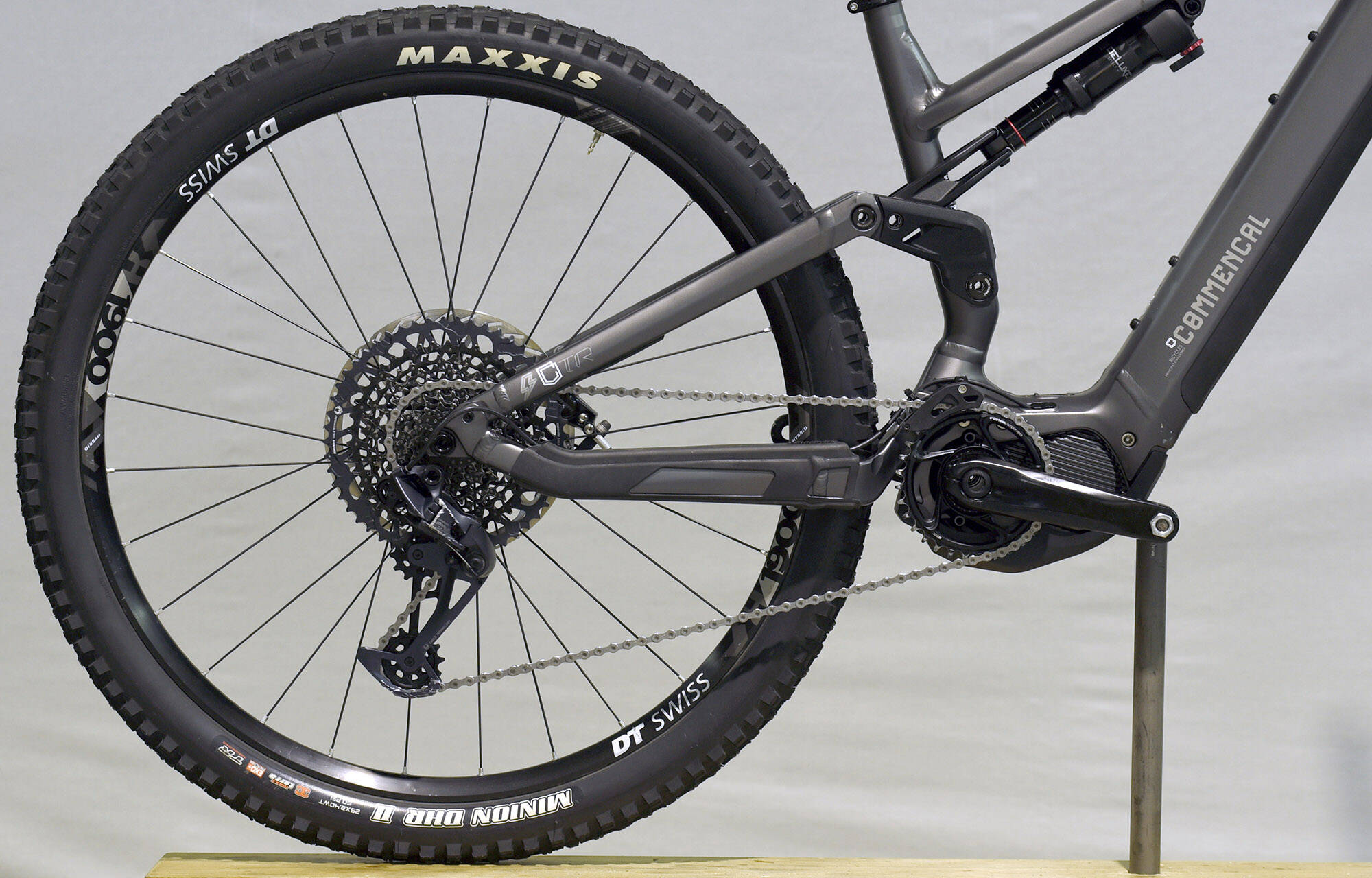 COMMENCAL META POWER SHIMANO TR RACE DARK SLATE - L (22180903) 745 km image large number 0
