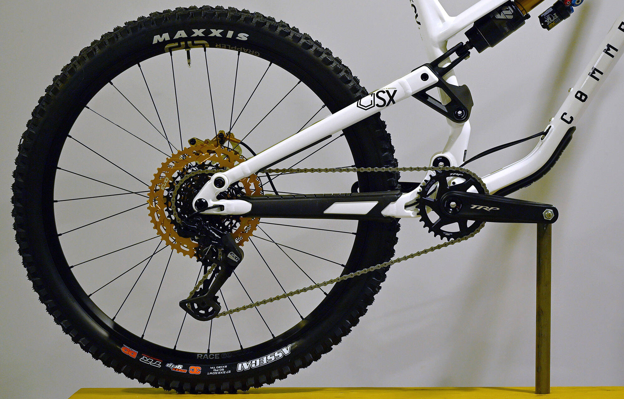 COMMENCAL META SX V4 PURE WHITE ALC - L (24100033) image large number 0