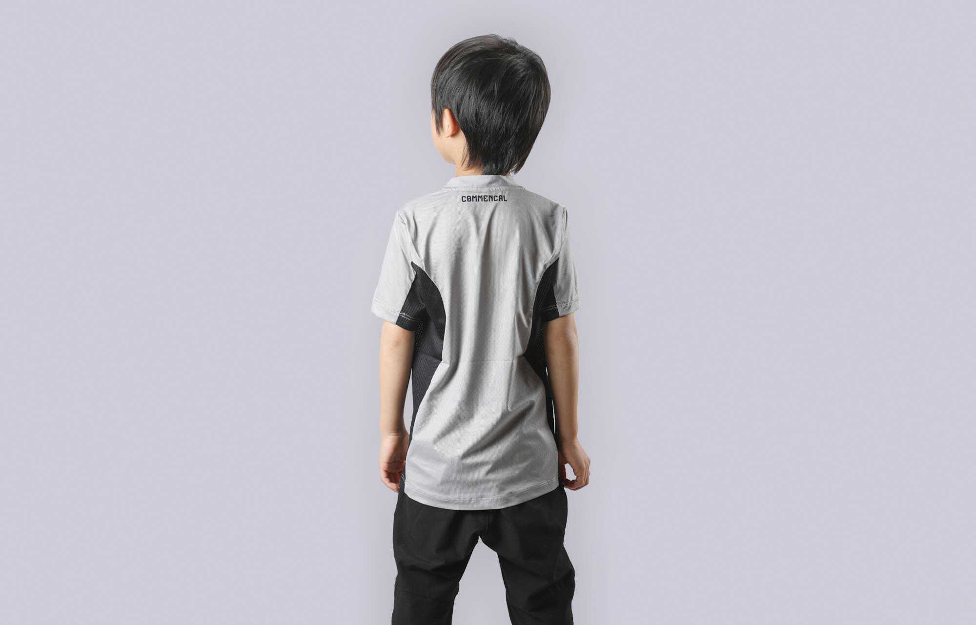 MAILLOT COMMENCAL LIGHTECH MANCHES COURTES KIDS SAND/BLACK image large number 0