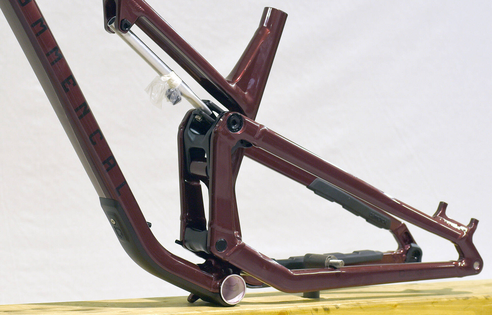 FRAME COMMENCAL META V5 ARENA RED METALIC - L (23121603) image large number 6