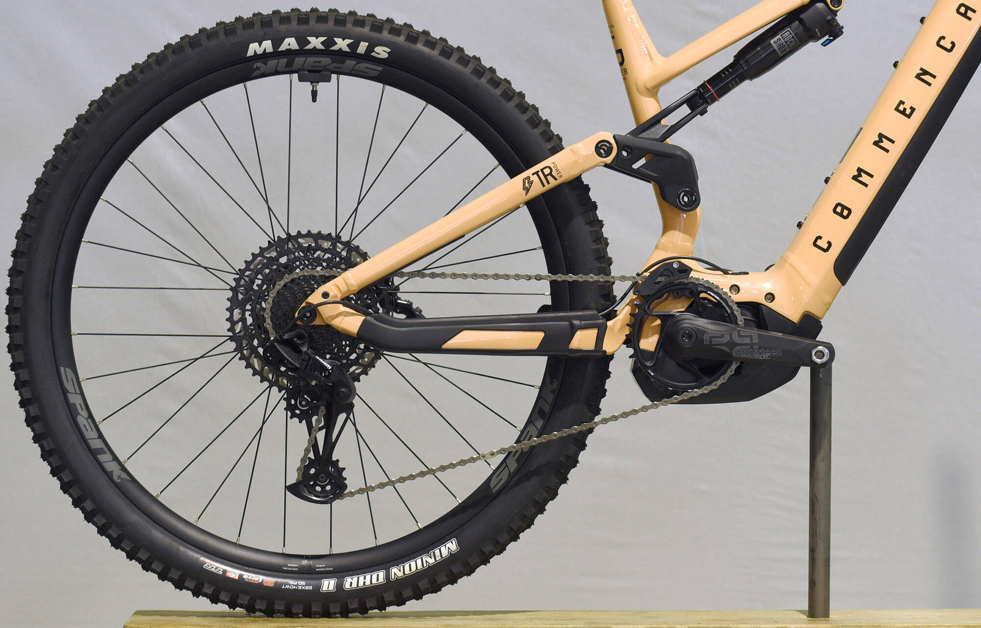 COMMENCAL META POWER TR BOSCH RIDE PEACH - L (23181703) 8 km image large number 0
