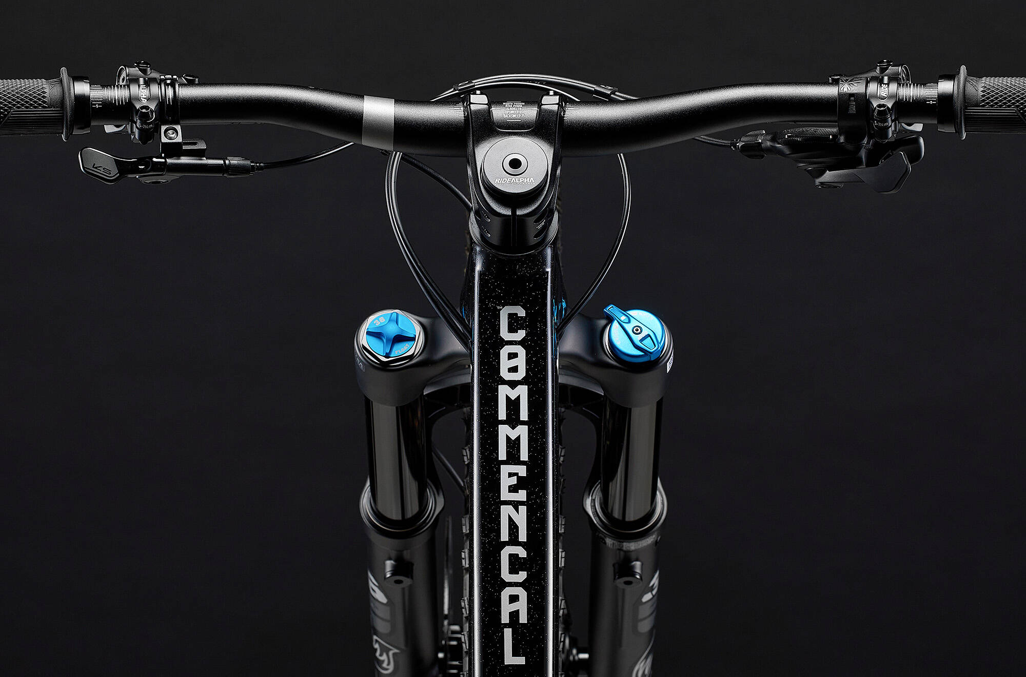 COMMENCAL CLASH XS GLITTERY BLACK image large number 3
