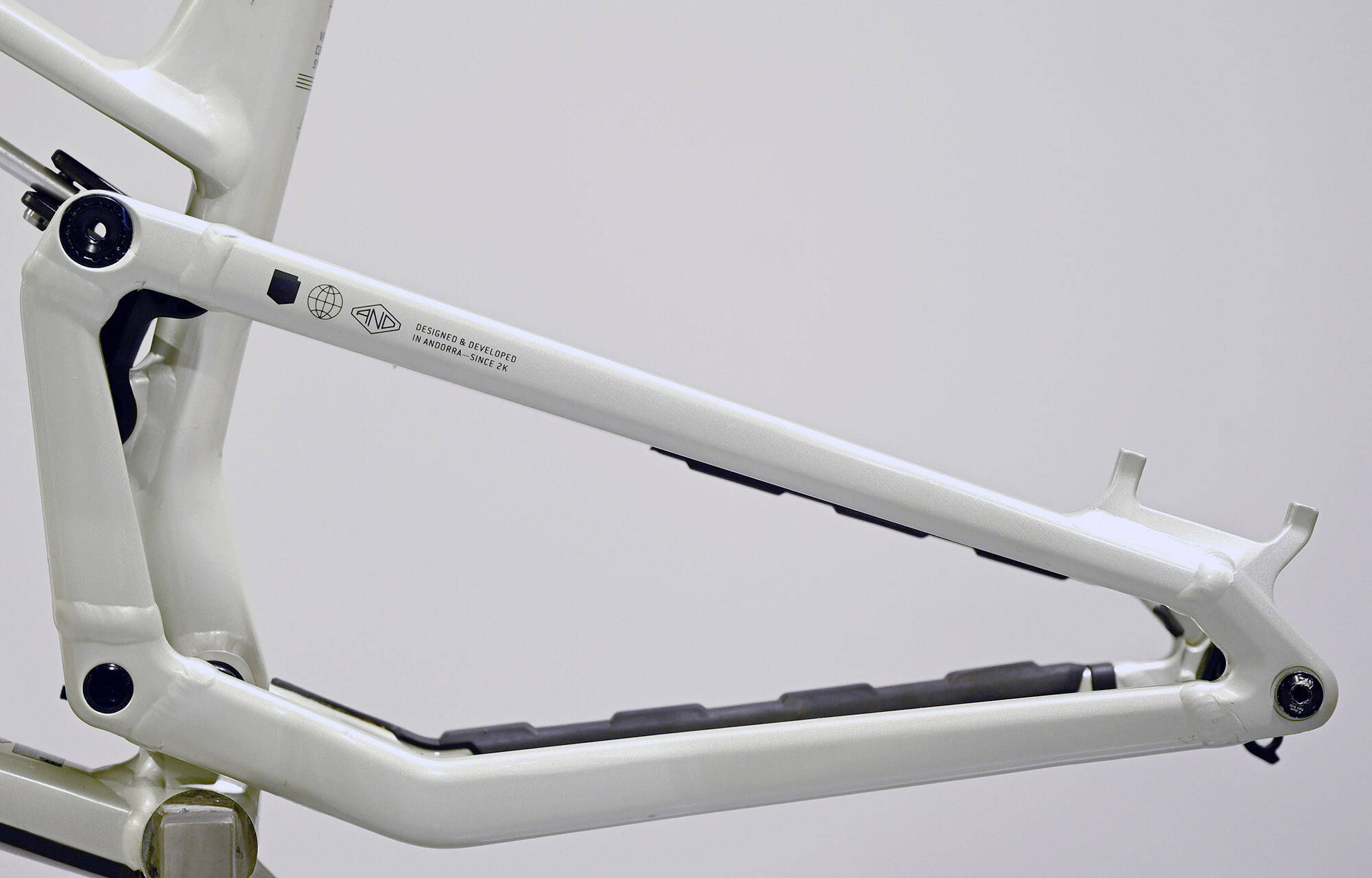 FRAME COMMENCAL META V5 CLEAR SILVER - XL (23220504) image large number 4