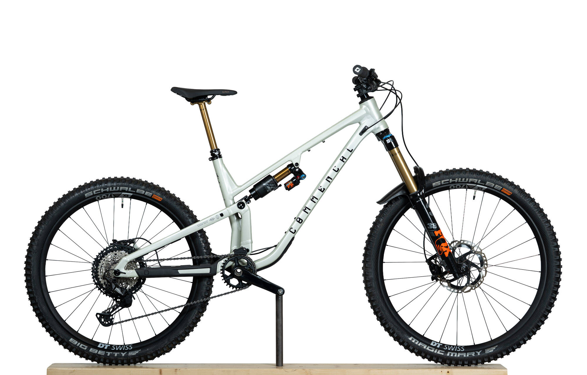 COMMENCAL META SX V5 SIGNATURE CLEAR SILVER - L (23131903) image number null