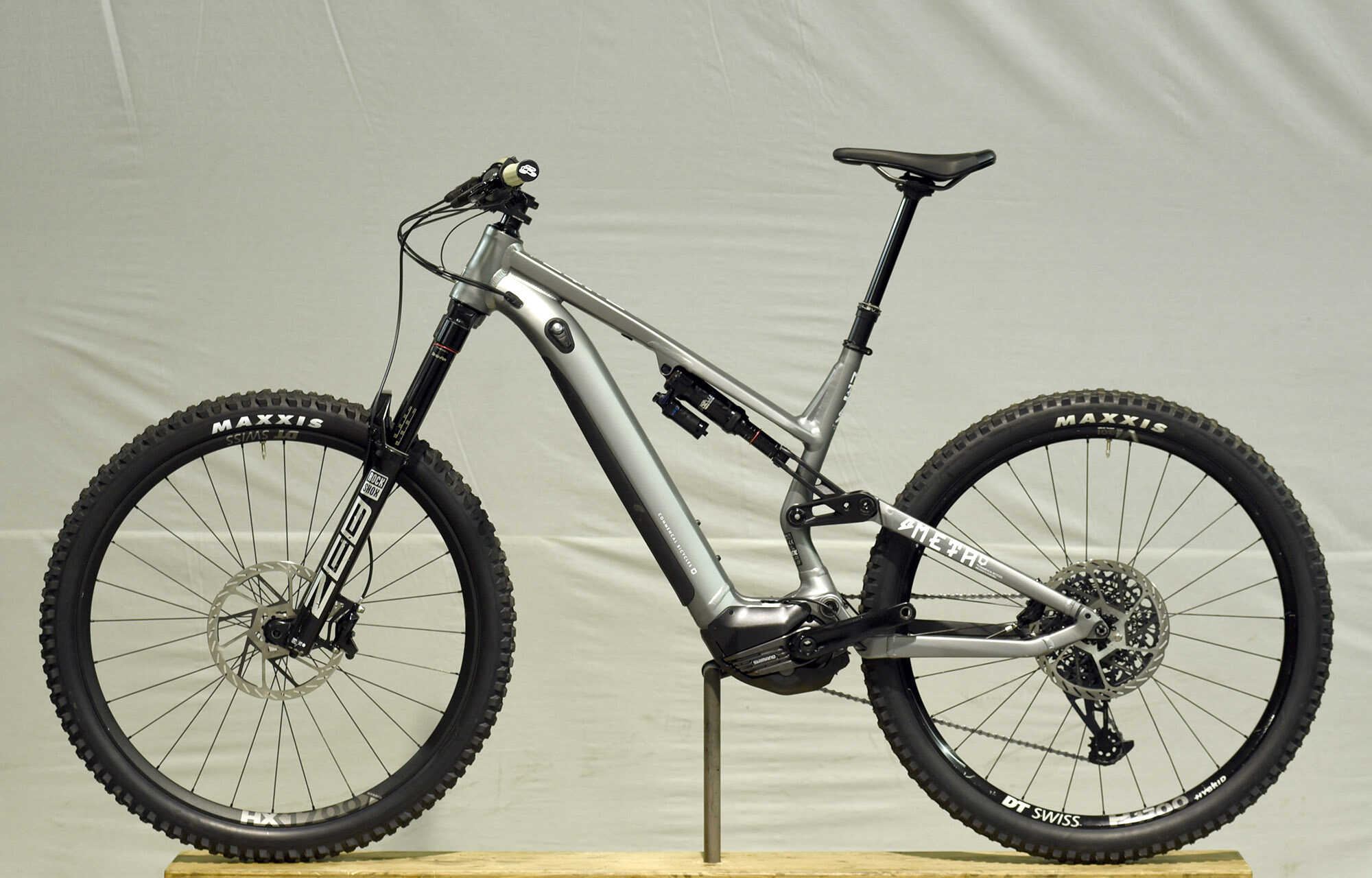 COMMENCAL META POWER AM SHIMANO TEAM GRAPHITE - L (21181403) 2011 km image large number 5