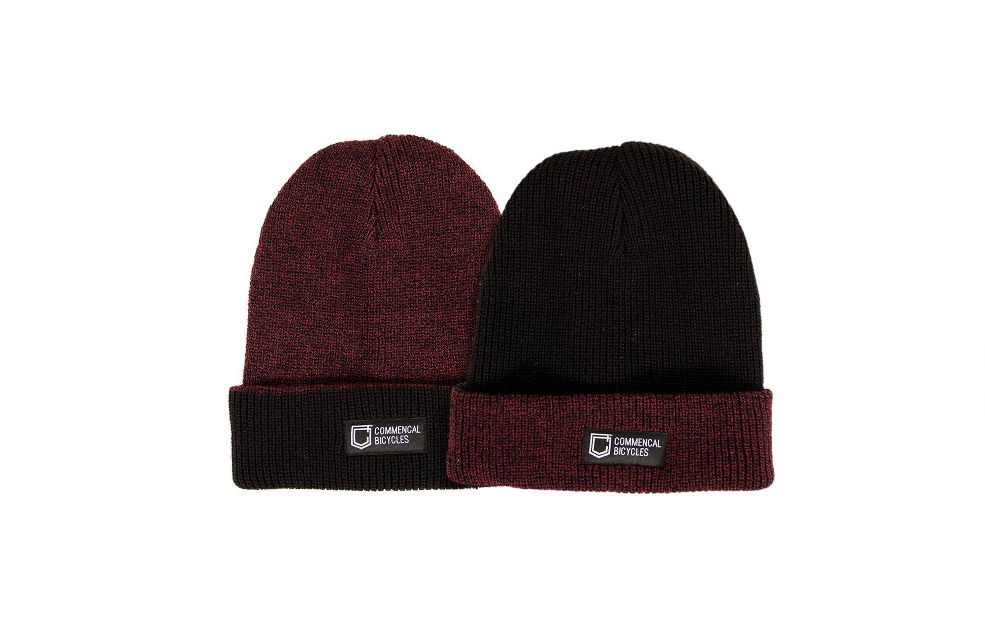 BONNET REVERSIBLE BLACK/BORDEAUX image cover number 0