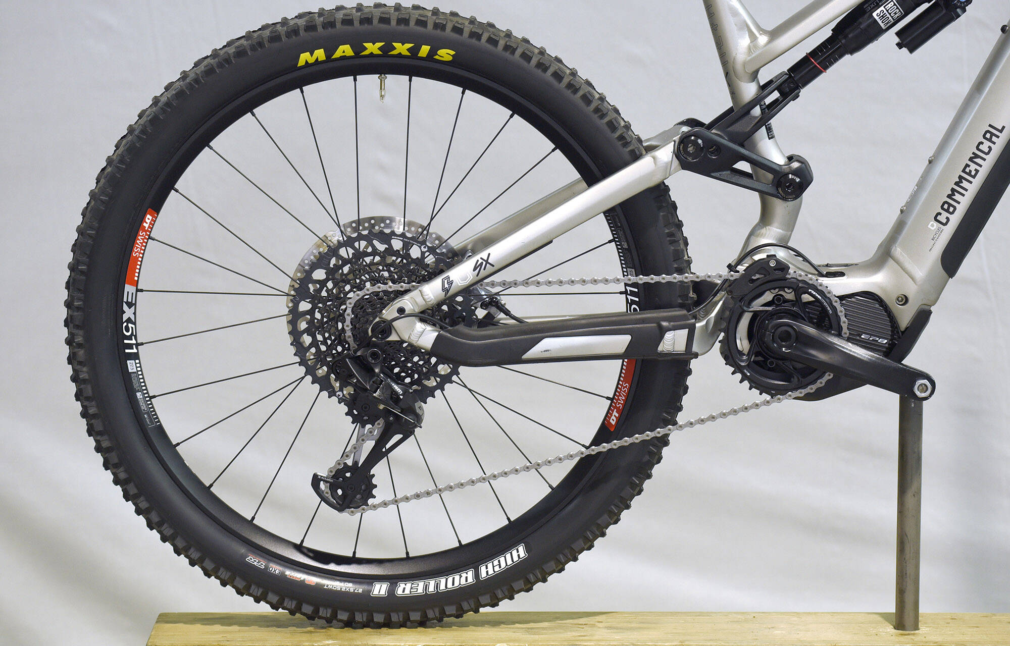 COMMENCAL META POWER SX SHIMANO RACE SILVER - M (22180702) 2252 km image large number 0