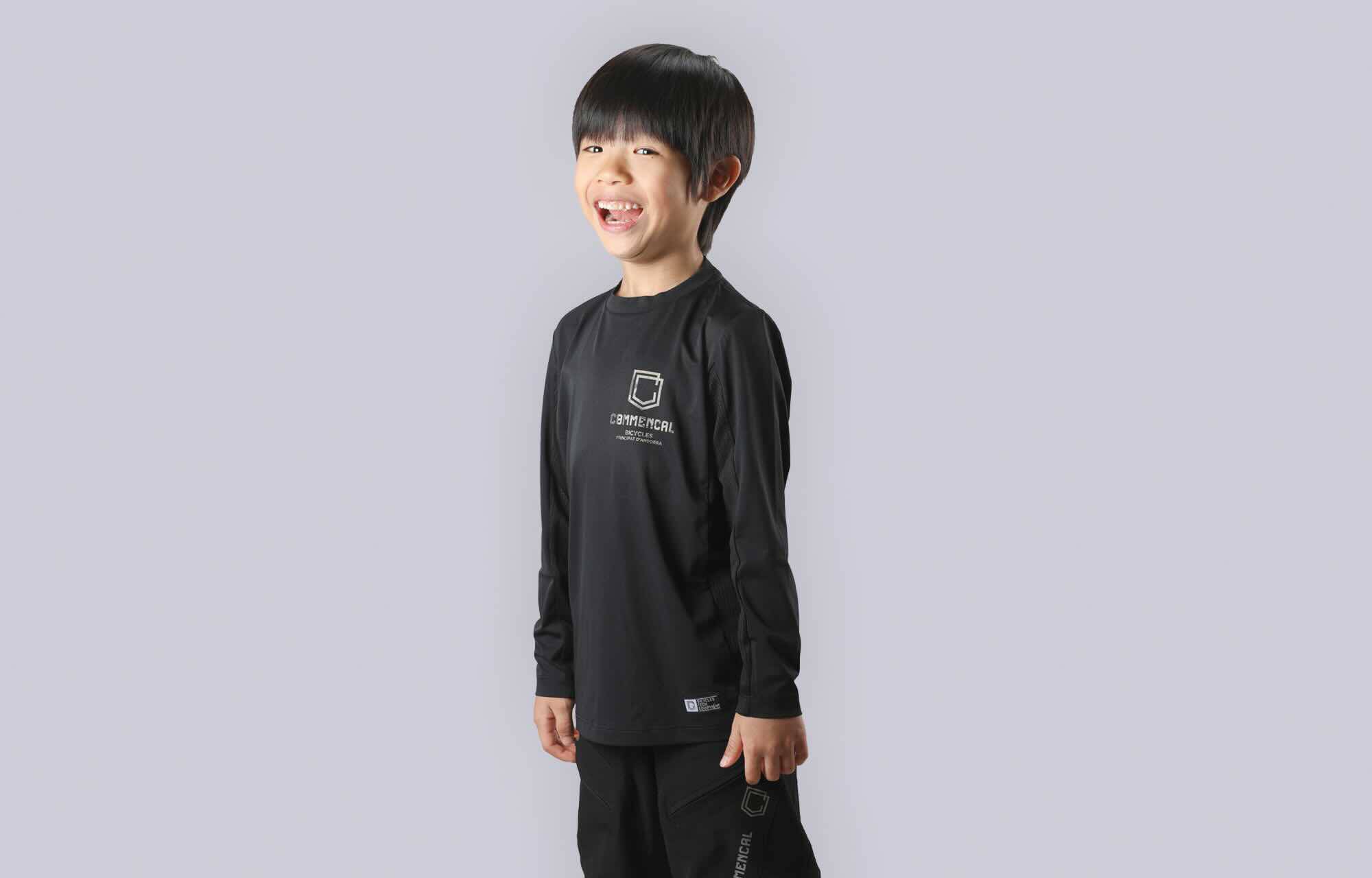 MAILLOT COMMENCAL LIGHTECH MANCHES LONGUES KIDS BLACK BASIC image cover number 0