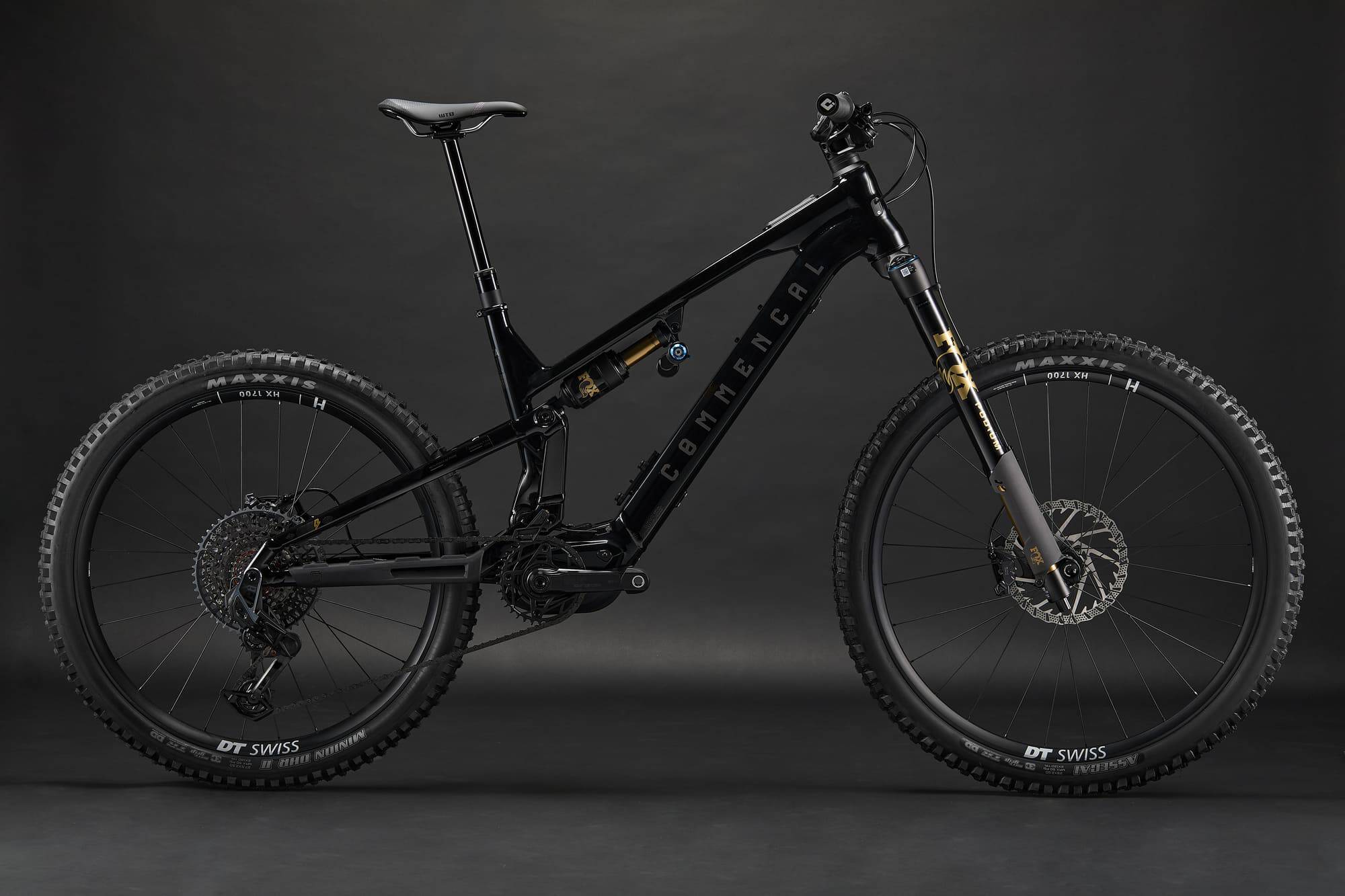 COMMENCAL META POWER SX AVINOX PODIUM PURE BLACK 2027 image large number 0