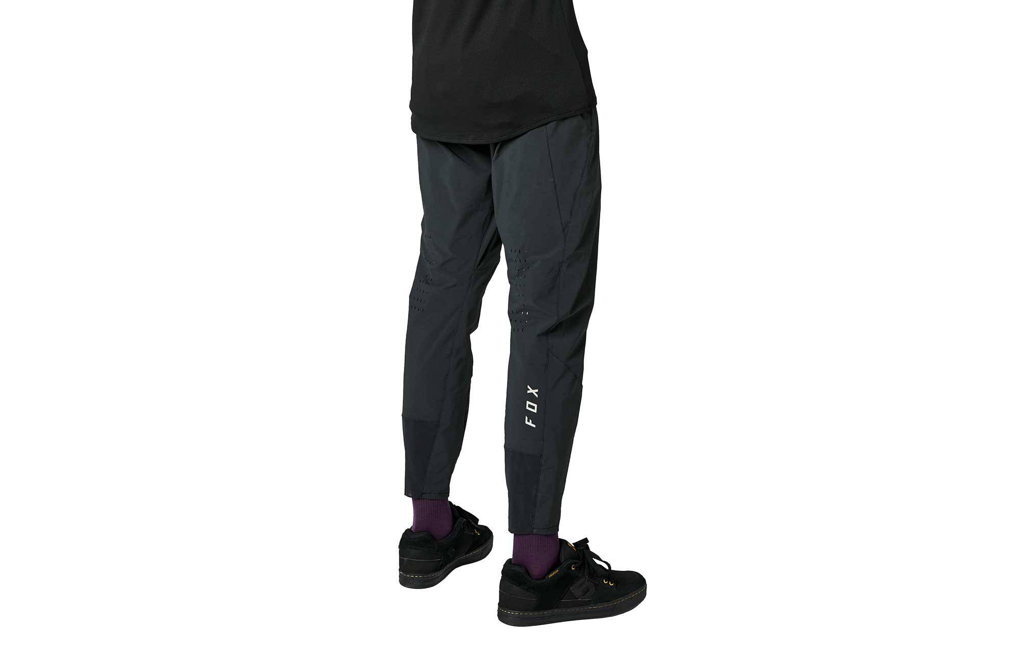 PANTALONI LUNGHI FOX FLEXAIR BLACK image large number 1