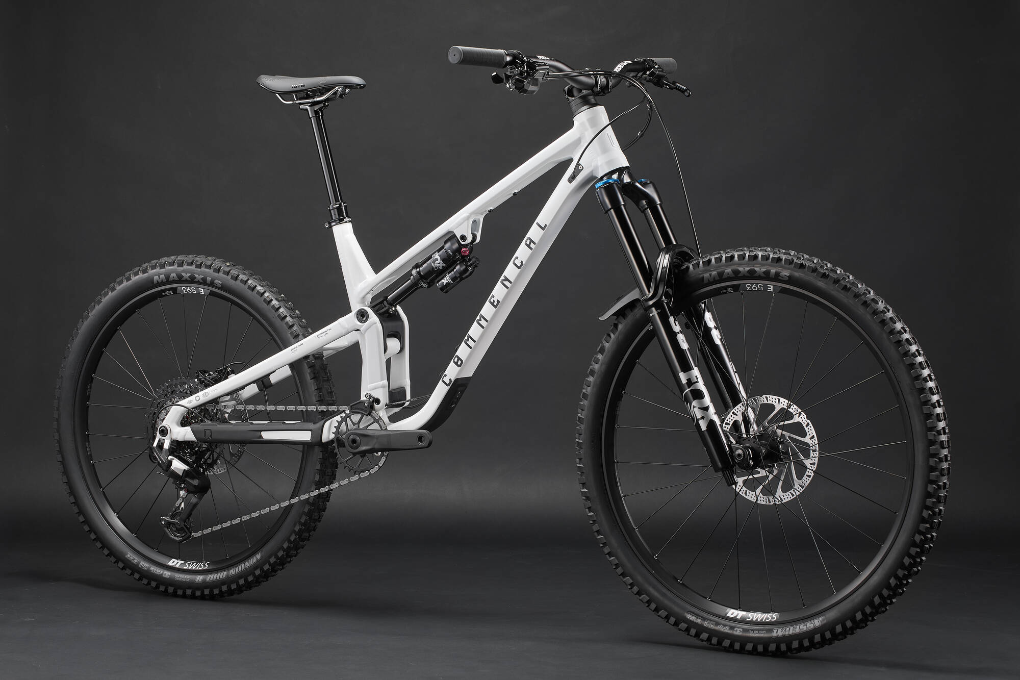 COMMENCAL META SX V5 ESSENTIAL PURE WHITE 2027 image large number 1