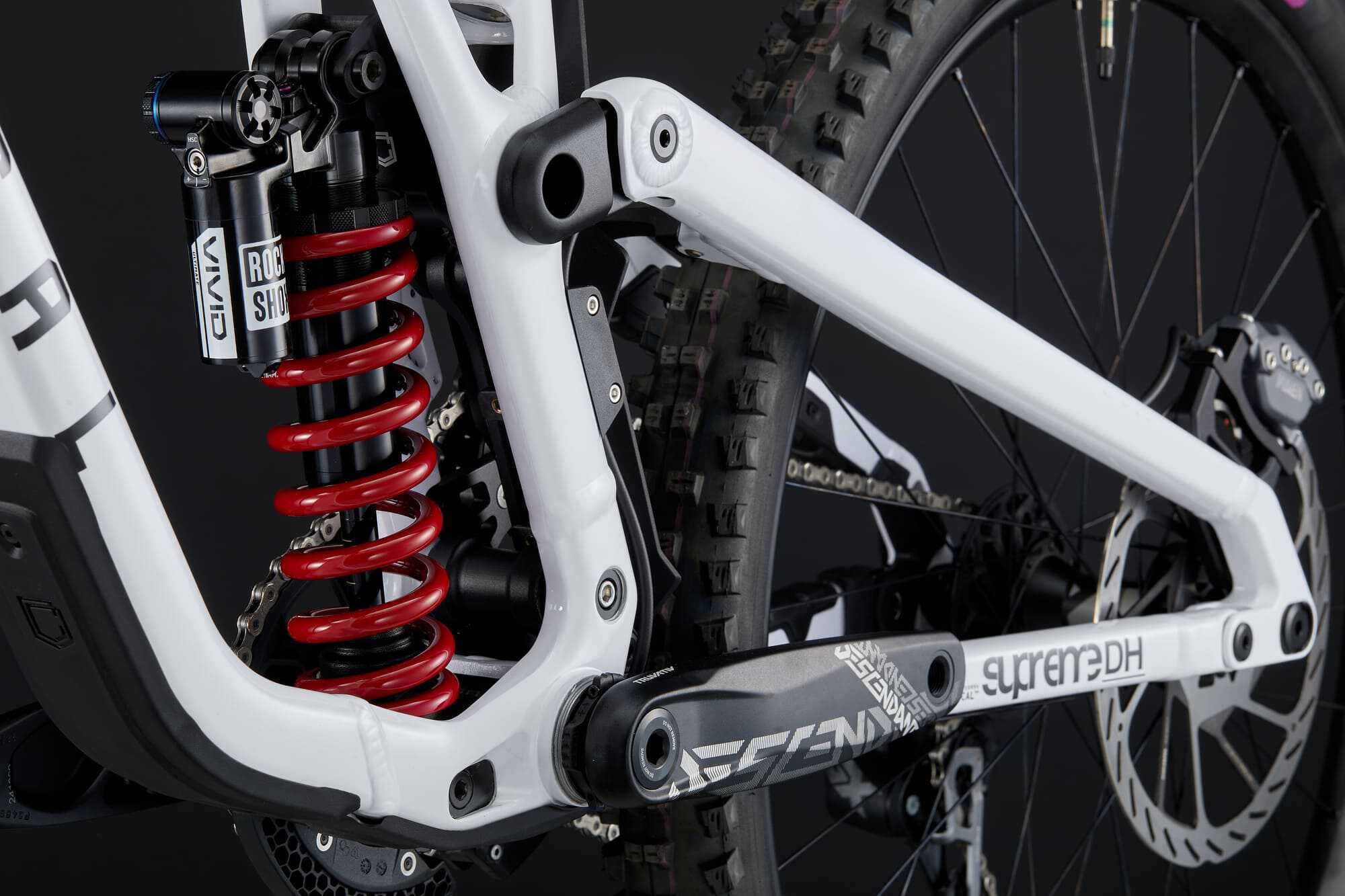 COMMENCAL SUPREME DH V5 ROCKSHOX PURE WHITE 2026 image large number 7