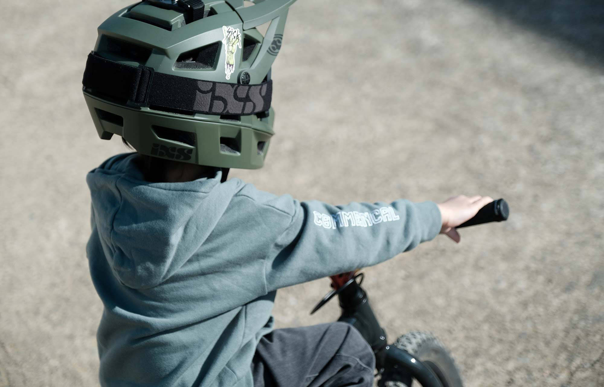SUDADERA COMMENCAL KIDS CORPORATE SWAMP image large number 8