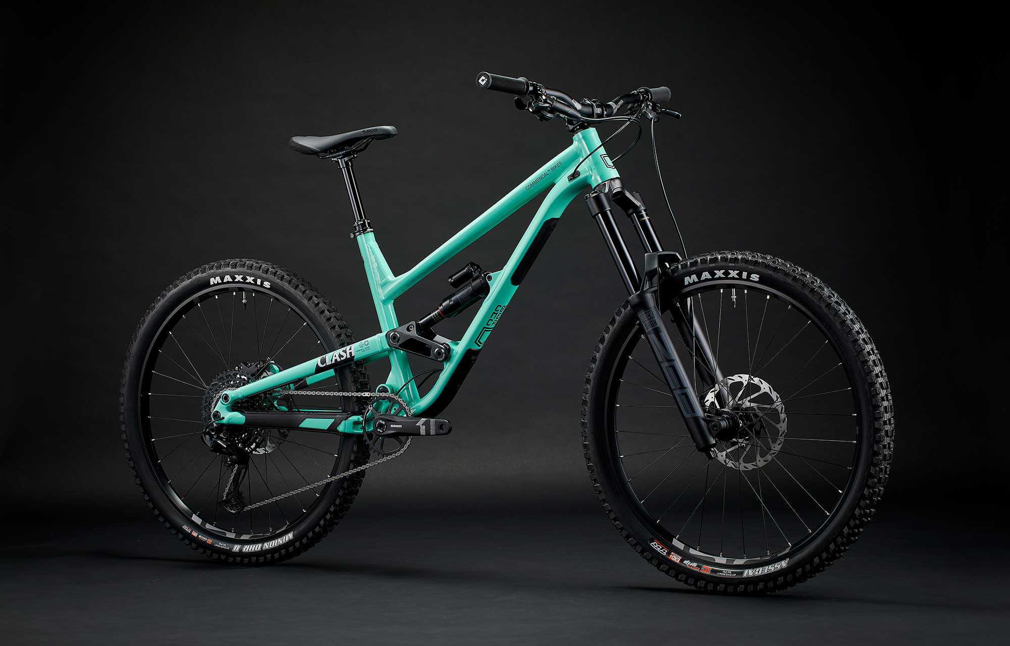 COMMENCAL CLASH RIDE EMERALD GREEN ROCKSHOX image large number 1