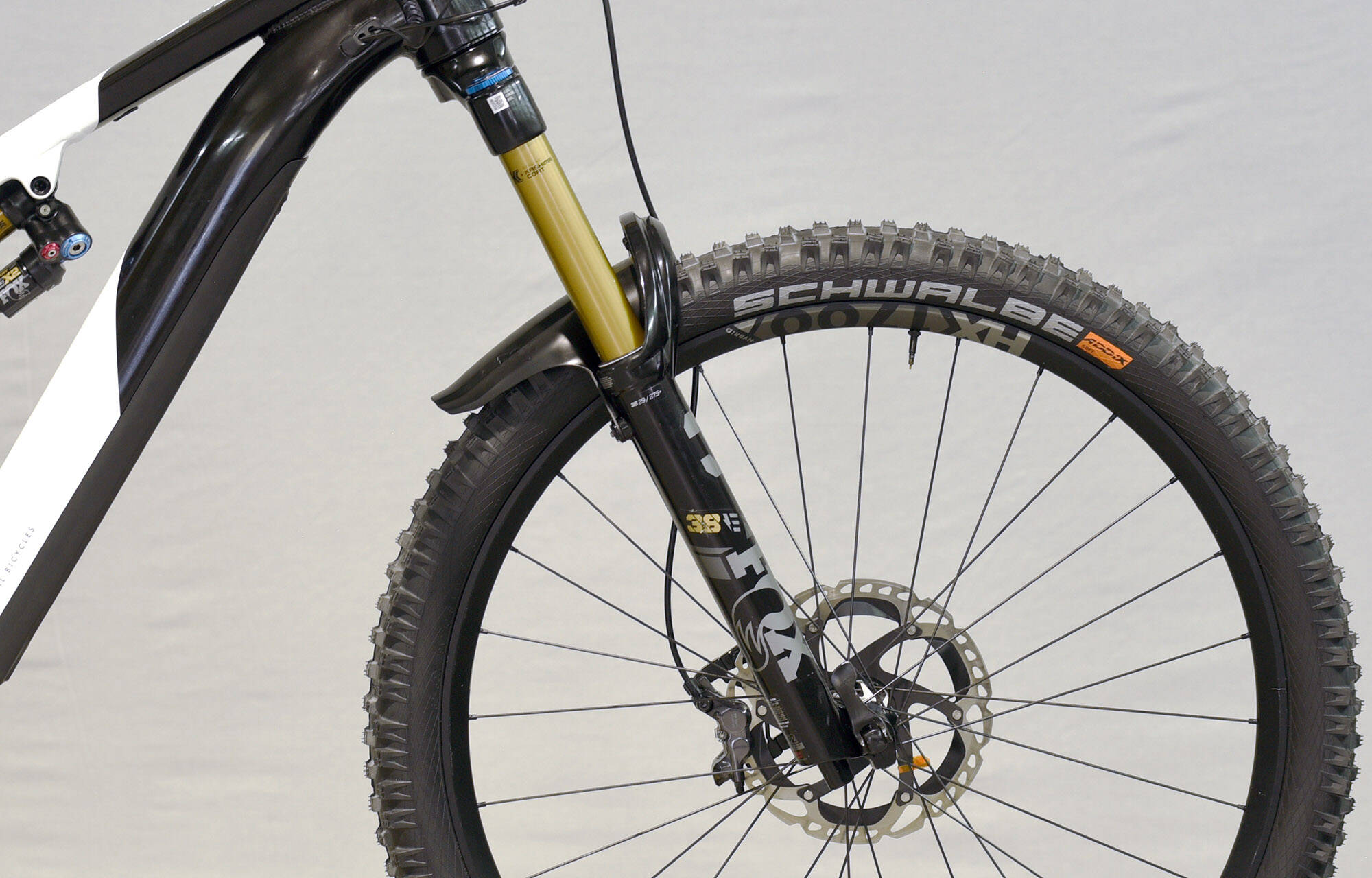 COMMENCAL META POWER AM SHIMANO SIGNATURE BLACK & WHITE - L (21180703) 1628 km image large number 2