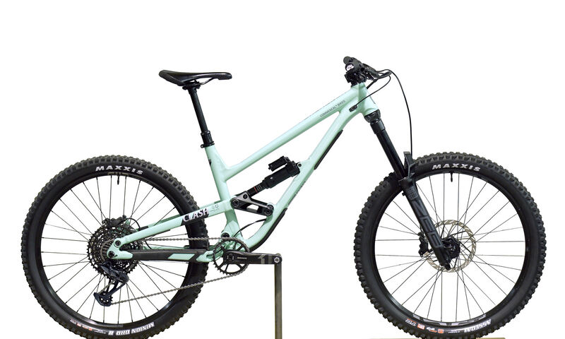 COMMENCAL CLASH RIDE EMERALD GREEN NEW ROCKSHOX - M (23130102)