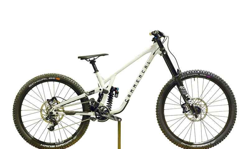 COMMENCAL SUPREME DH V5 ESSENTIAL CLEAR SILVER - L (23150103)