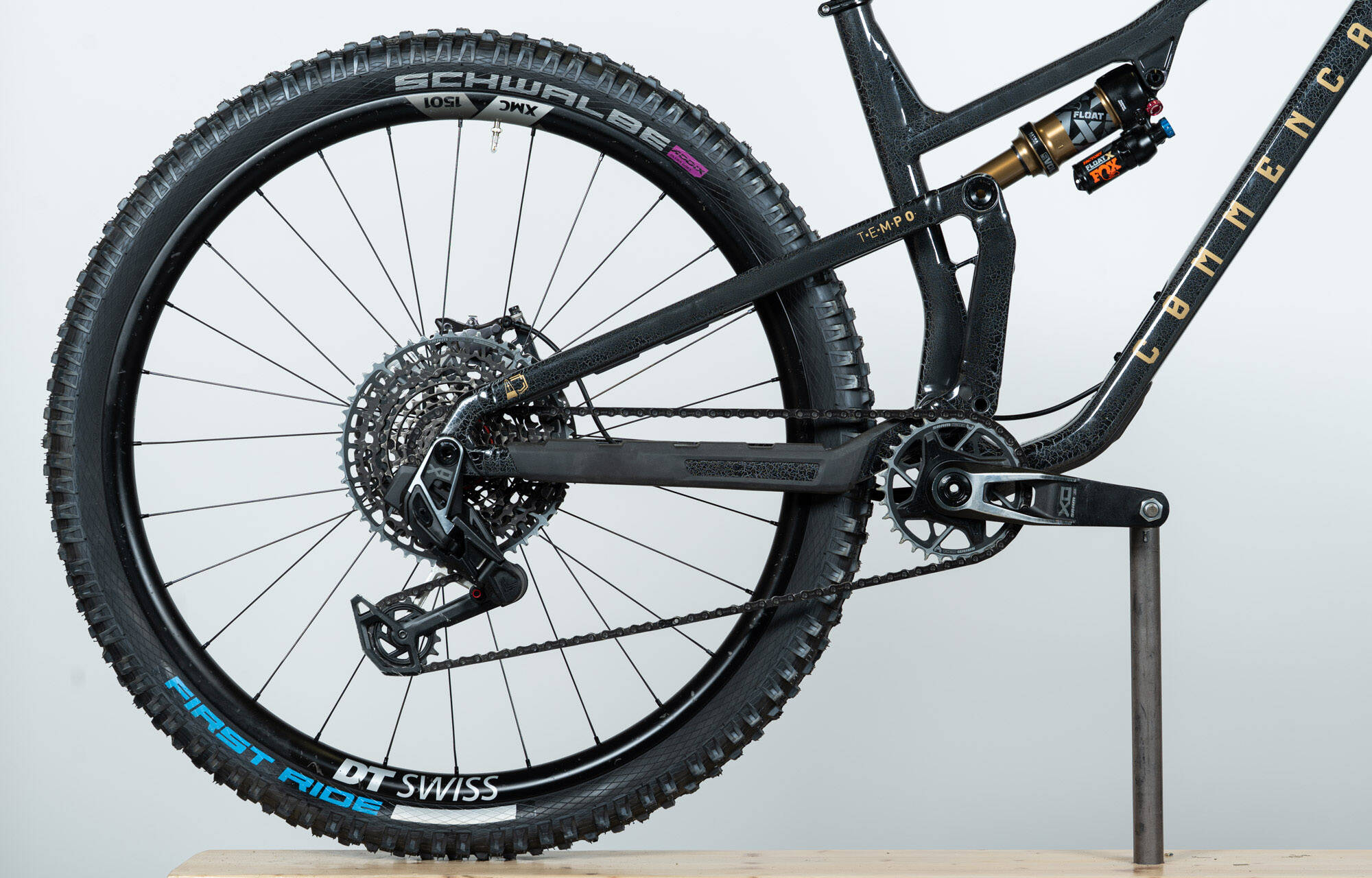 COMMENCAL T.E.M.P.O. T-TYPE CRACKLED BLACK - L (23120503) image large number 0