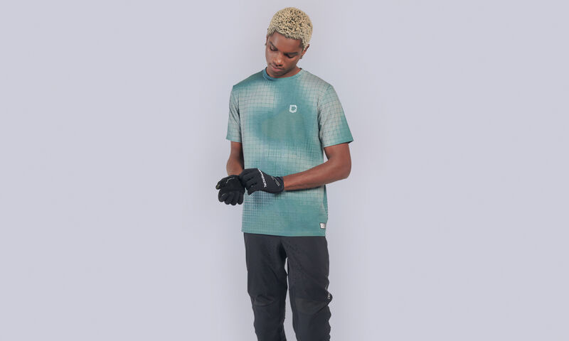 MAGLIA COMMENCAL SOFTECH MANICHE CORTE CAMO GRID GREEN