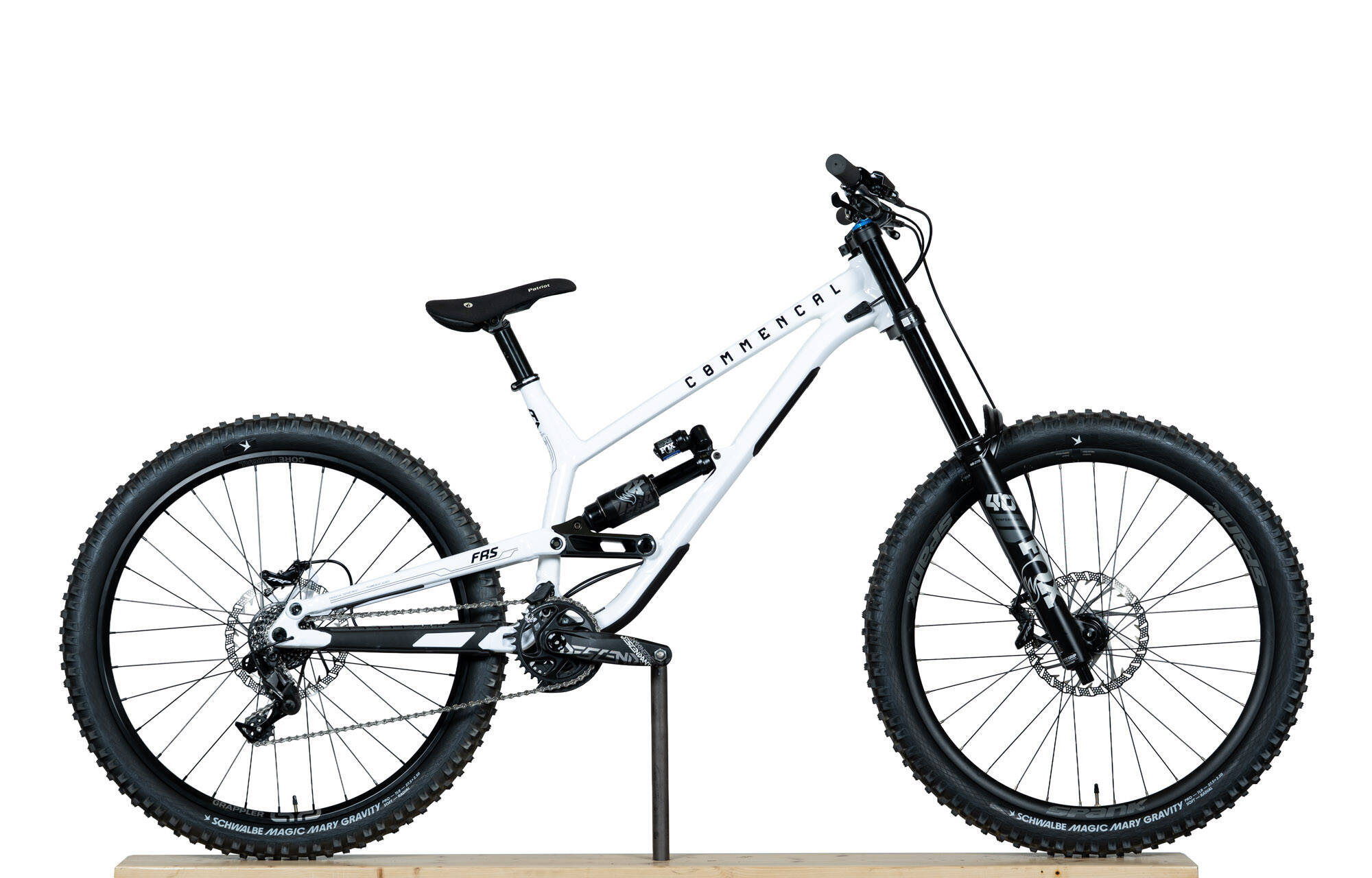 COMMENCAL FRS ESSENTIAL PURE WHITE - L (22150502) image number null