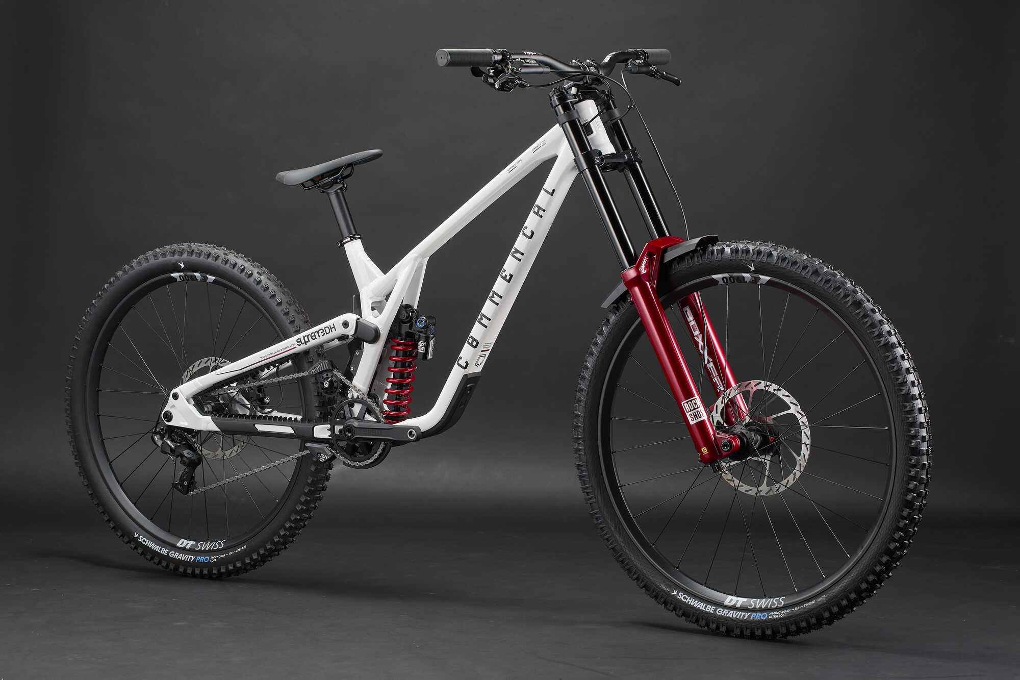 COMMENCAL SUPREME DH V5.2 ROCKSHOX PURE WHITE 2027 image large number 1
