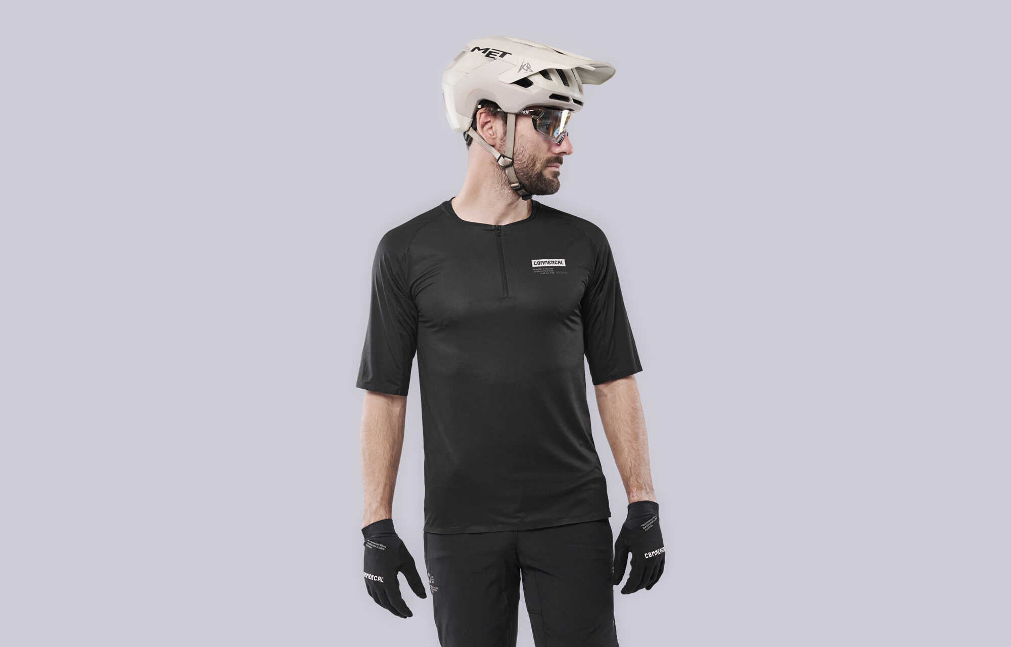 COMMENCAL LIGHTECH SHORT SLEEVE ZIP JERSEY BLACK image cover number 0