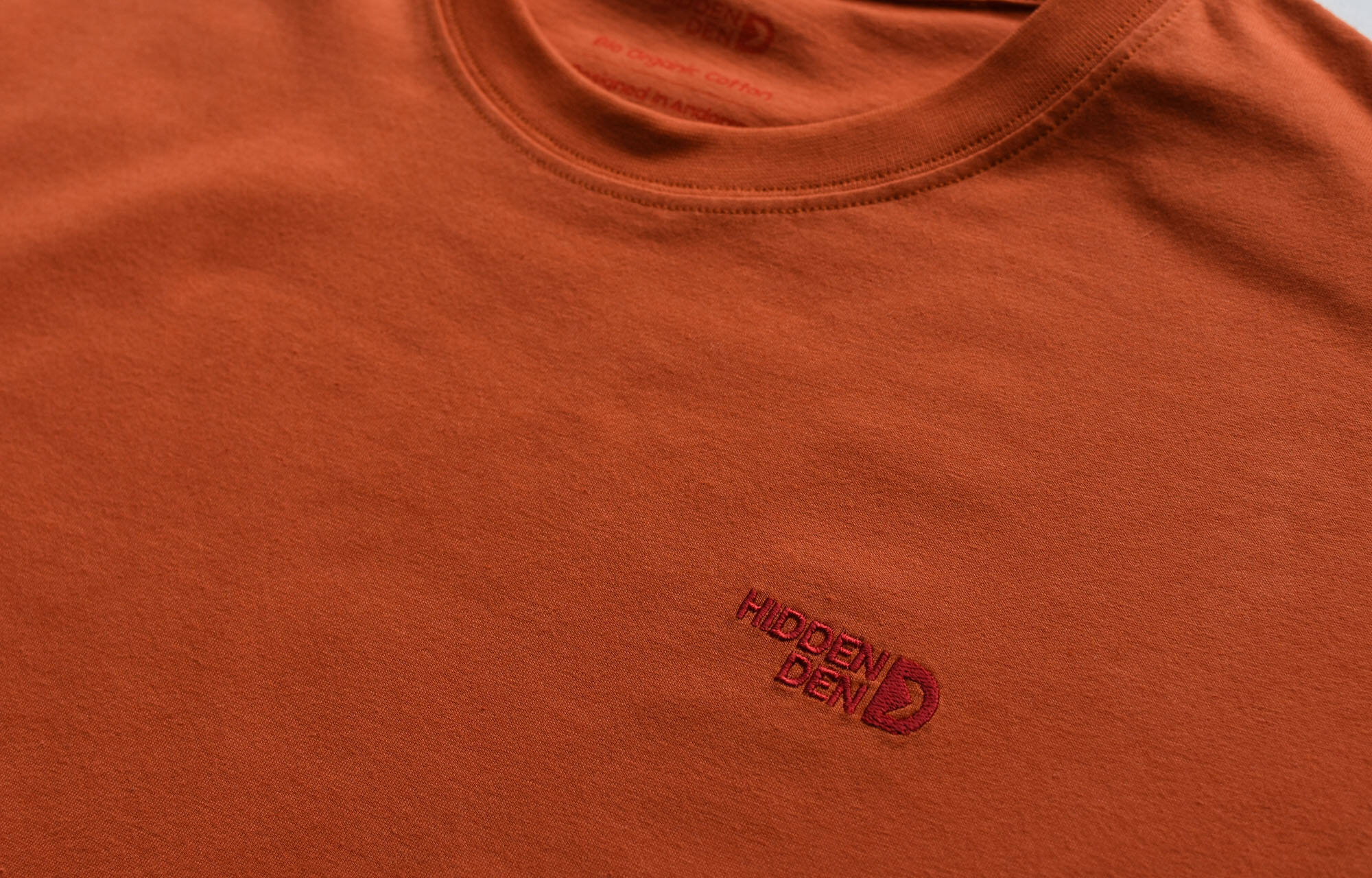 HIDDEN-DEN N&deg;2 T-SHIRT image large number 1