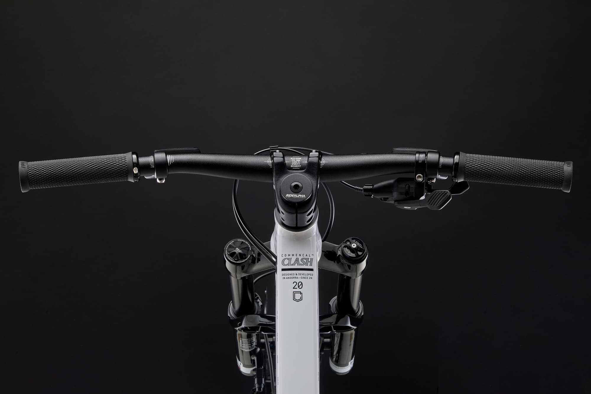 COMMENCAL CLASH 20 PURE WHITE 2026 image large number 3