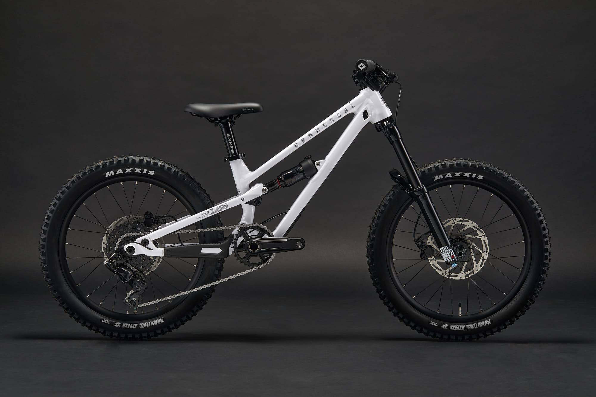 COMMENCAL CLASH 20 PURE WHITE 2026 image large number 0